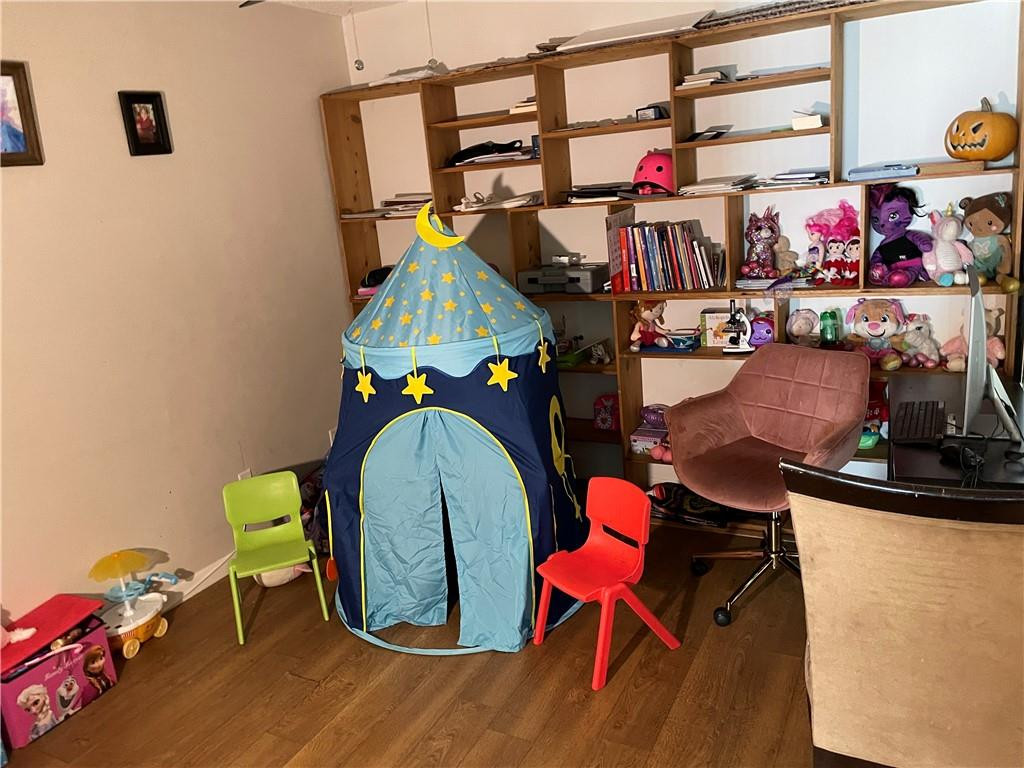 property viewer photo 14