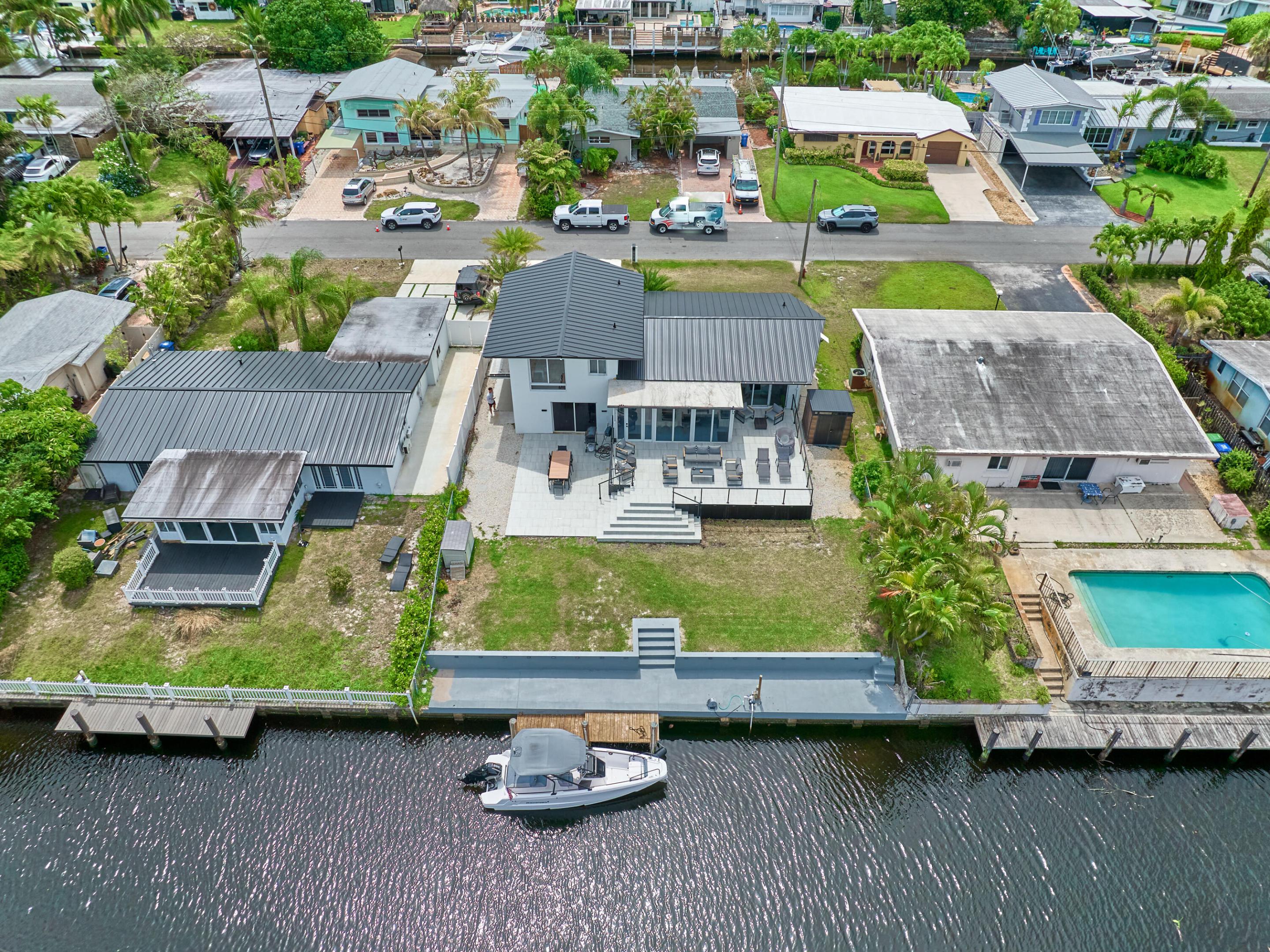 main property photo 36