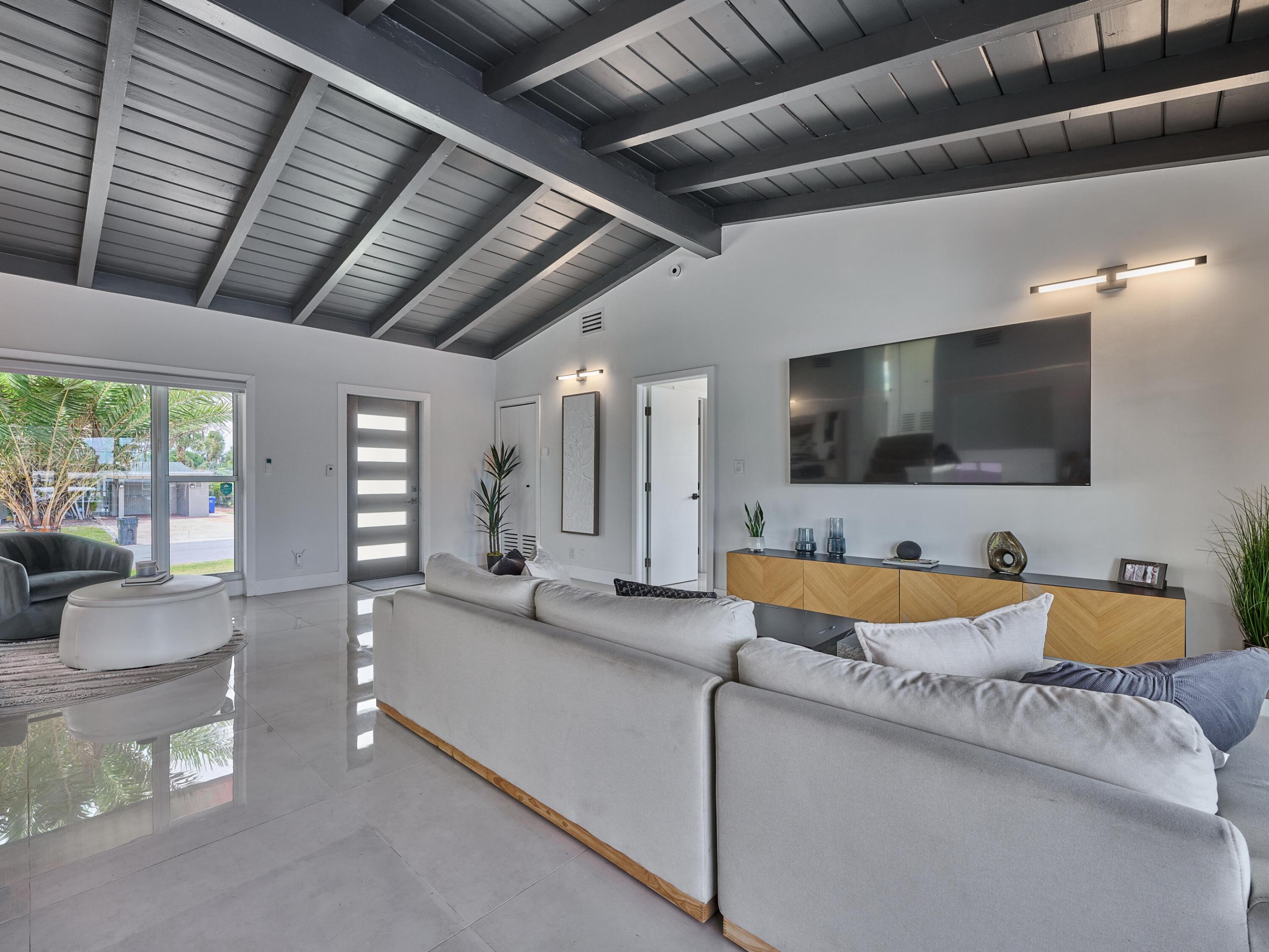main property photo 60