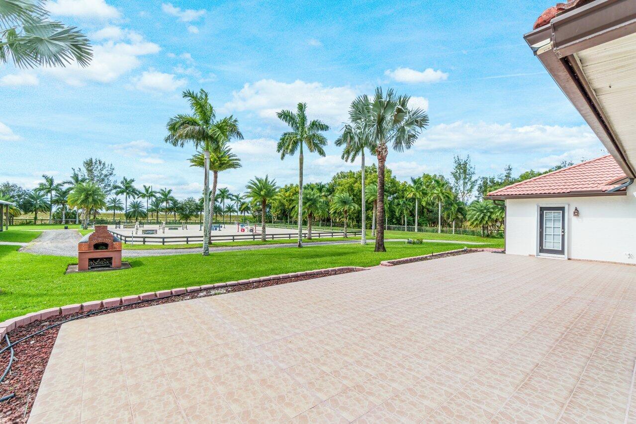 main property photo 27