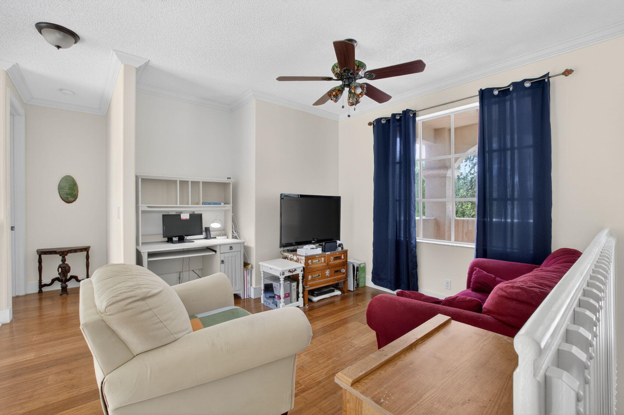 main property photo 33