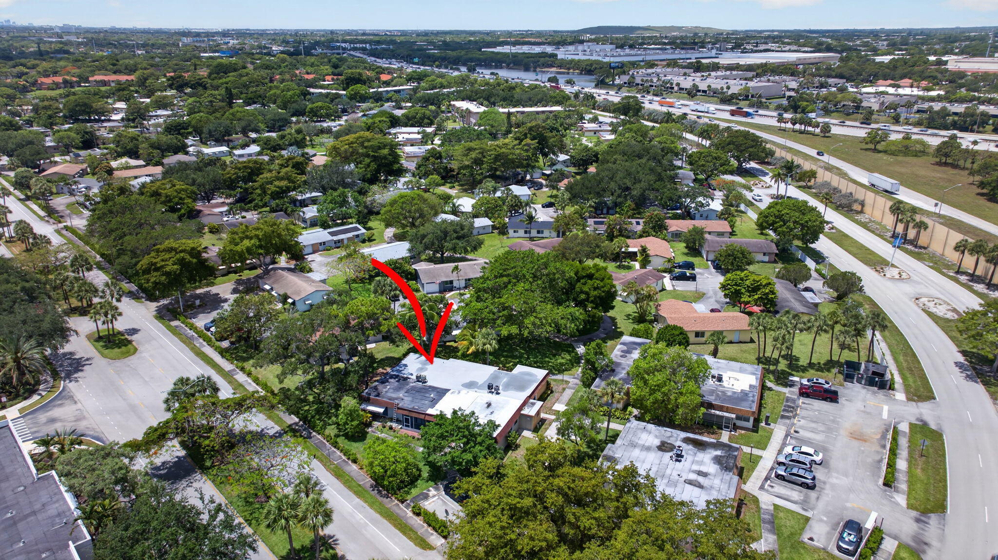 main property photo 8