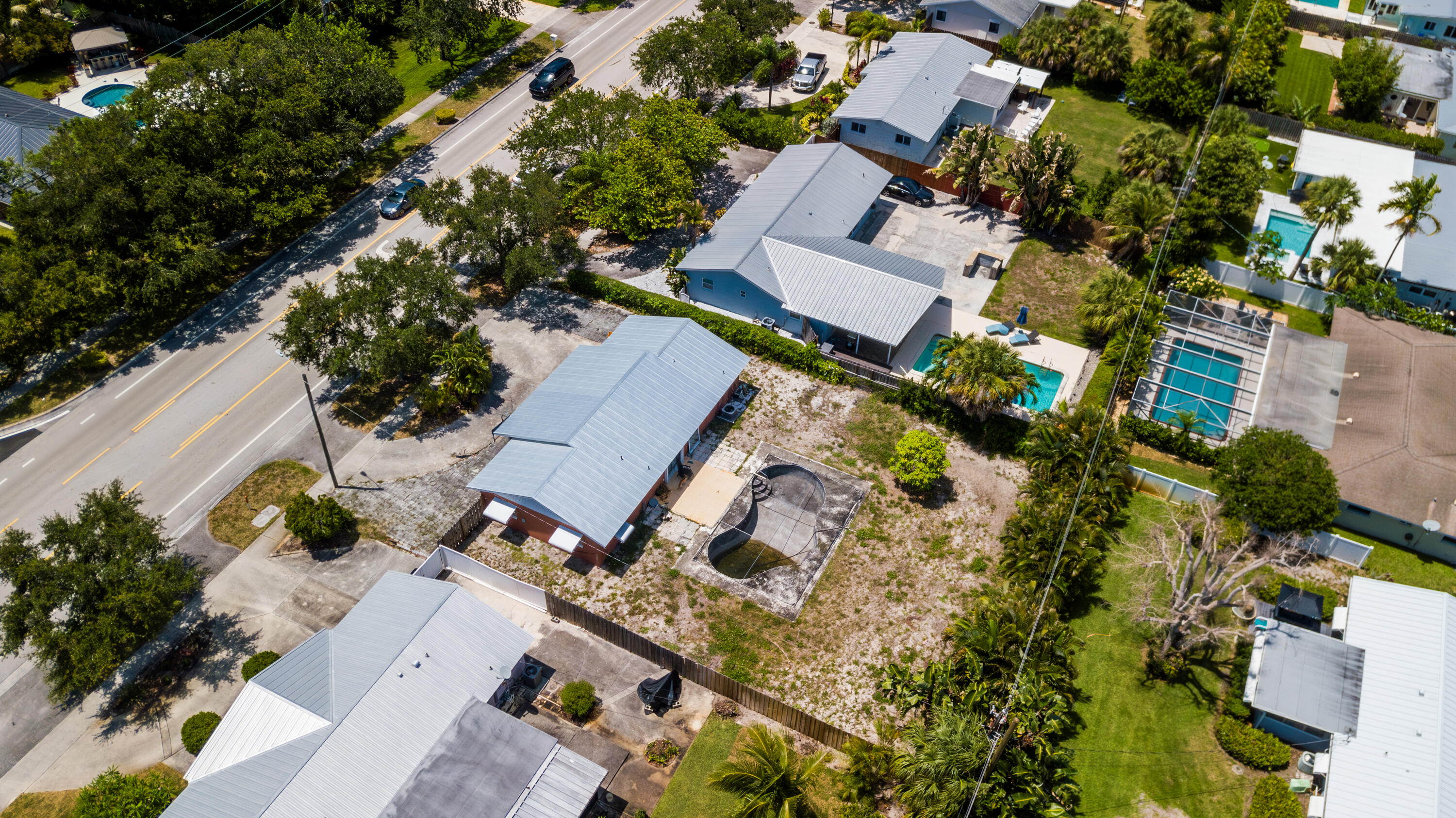 main property photo 5