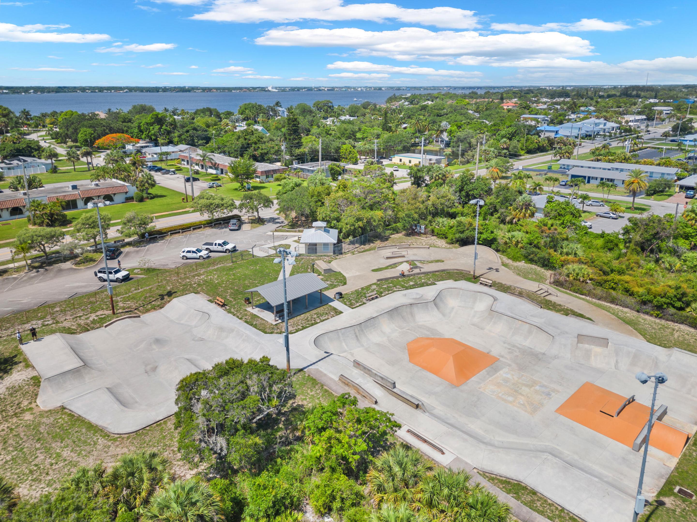 main property photo 27