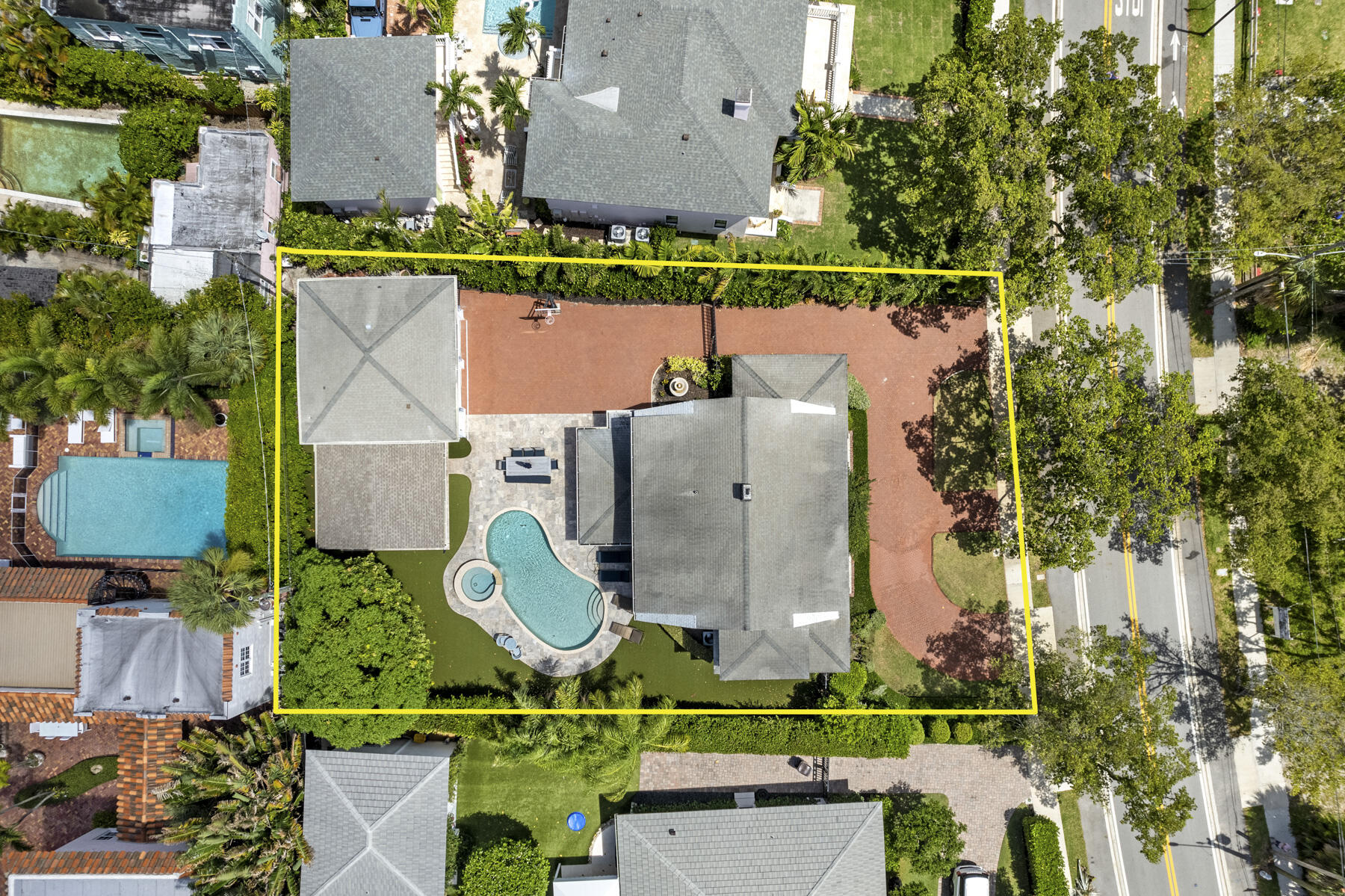 main property photo 36