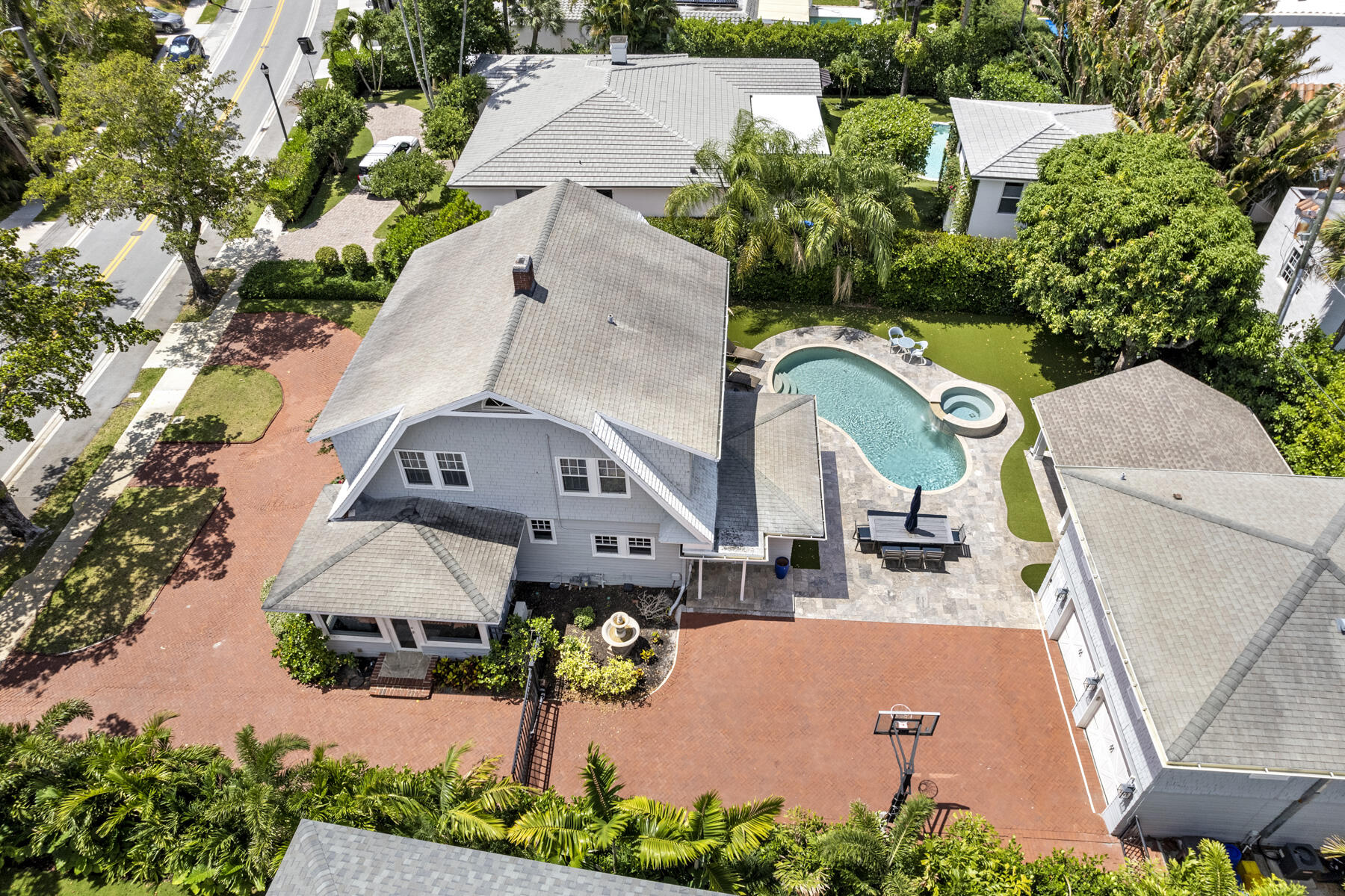 main property photo 39
