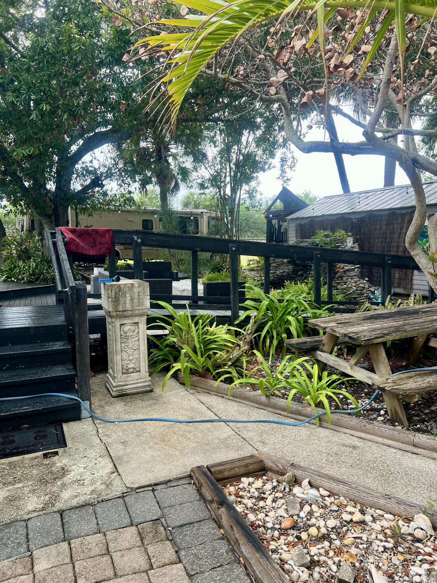 main property photo 59