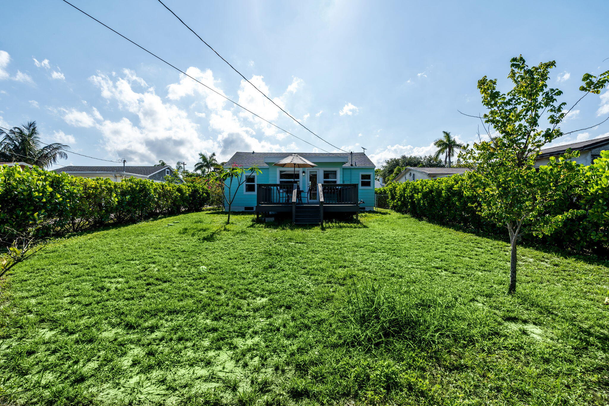 main property photo 28
