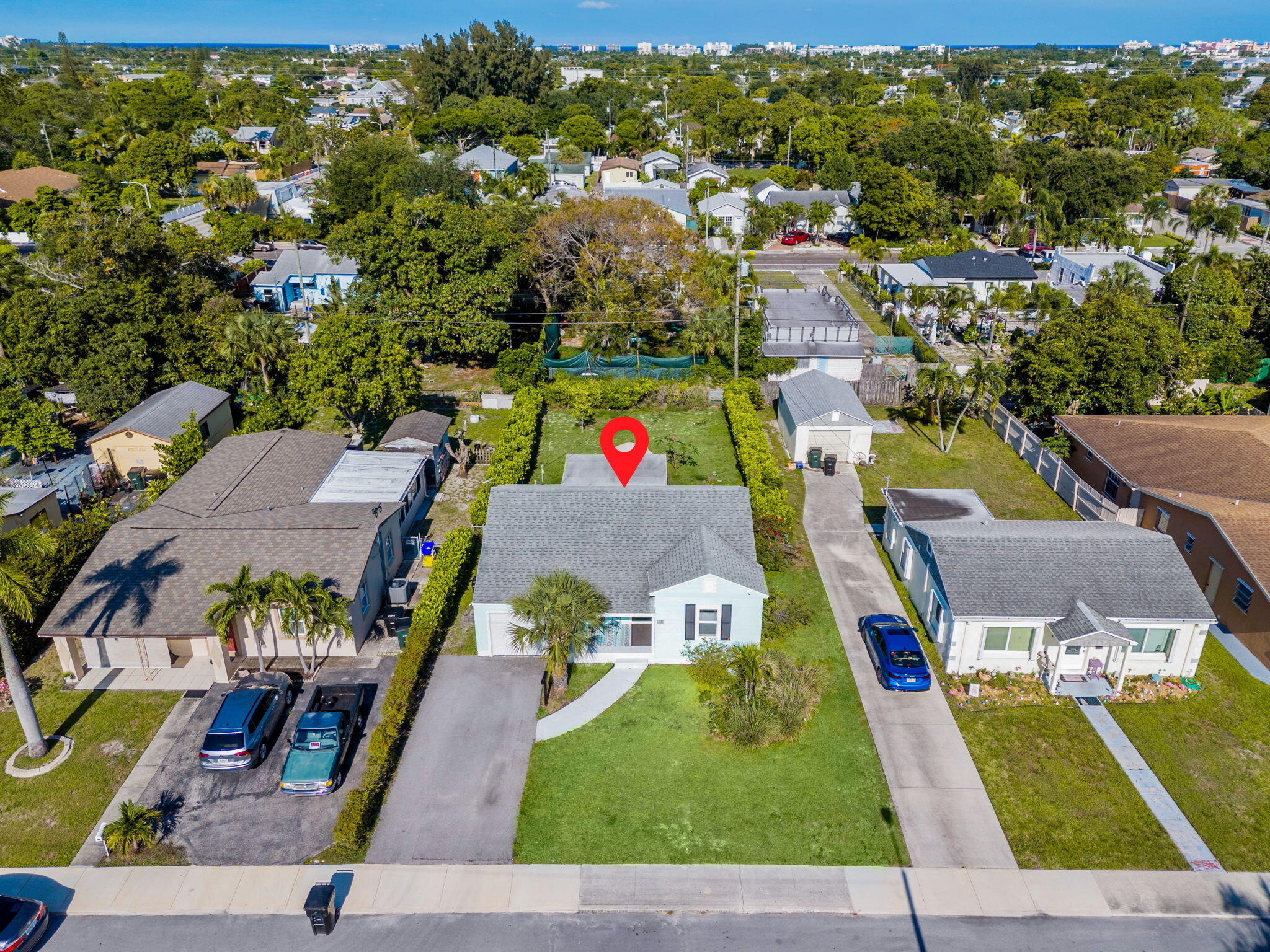 main property photo 32