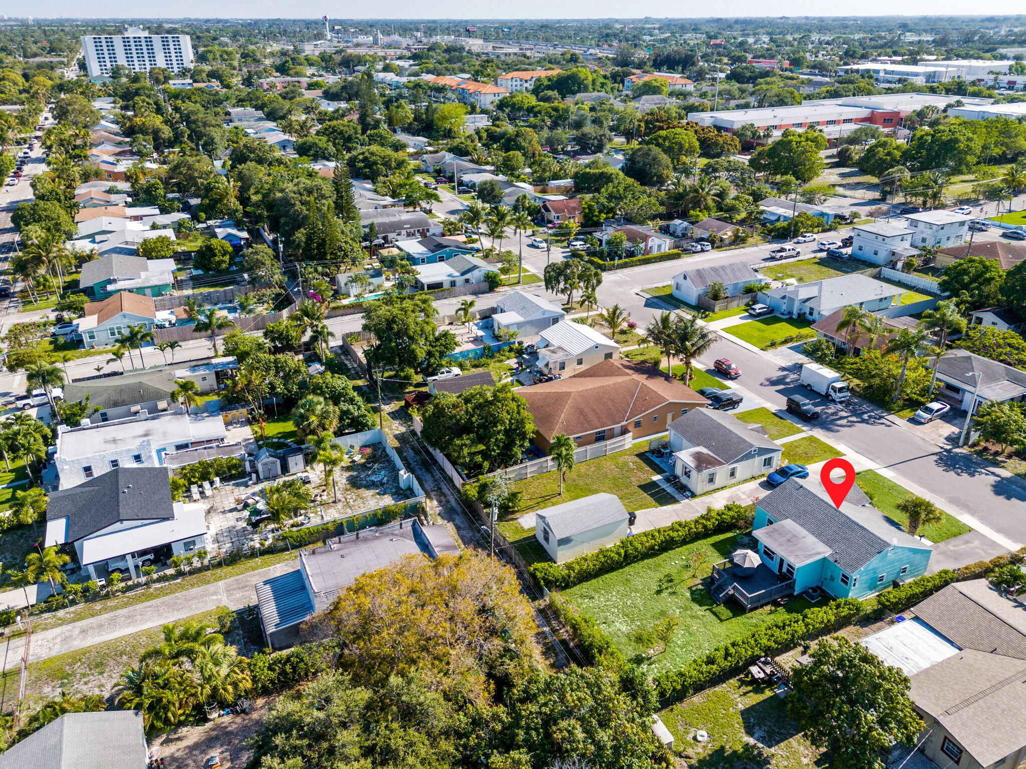 main property photo 37