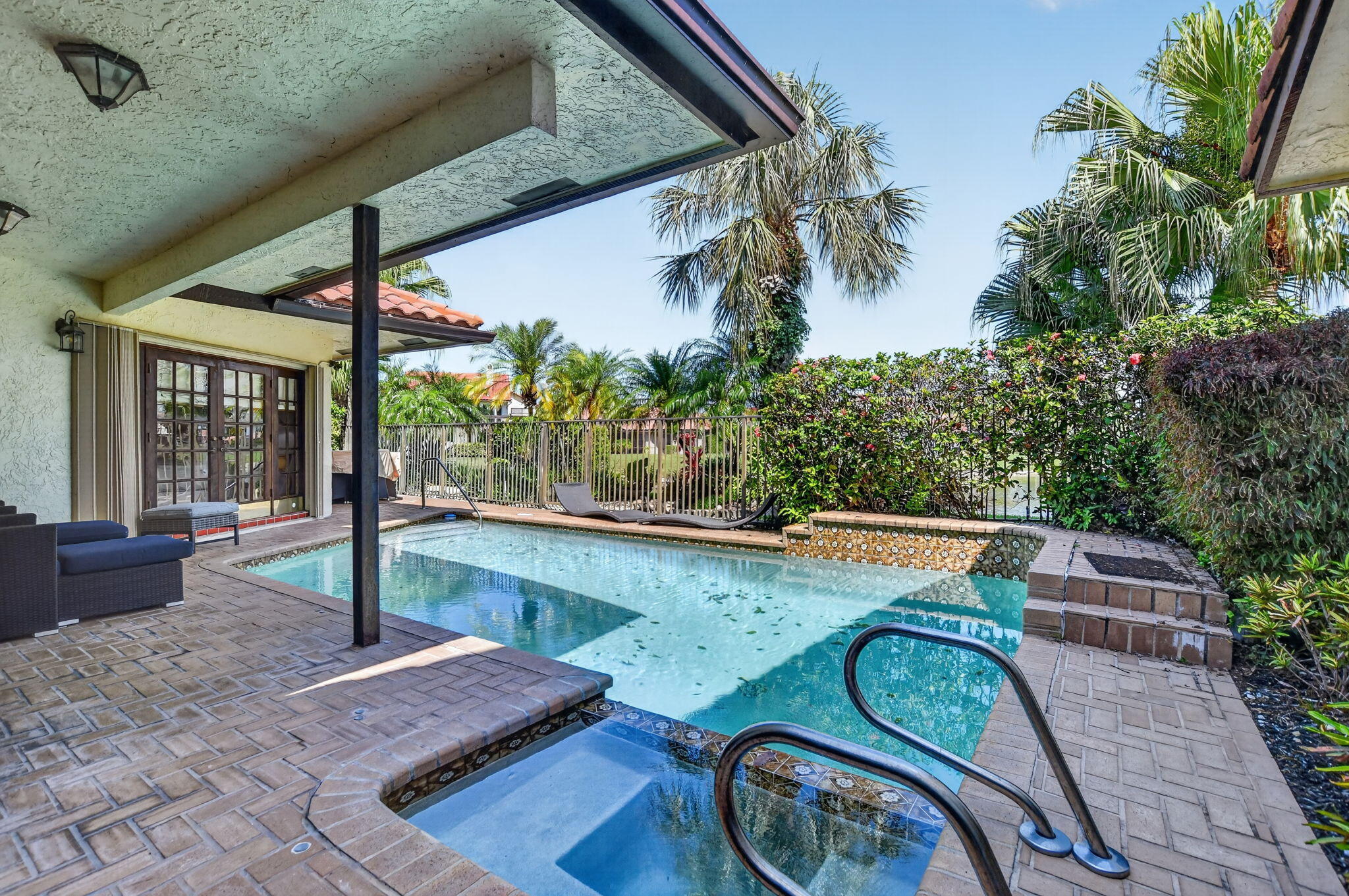 main property photo 47
