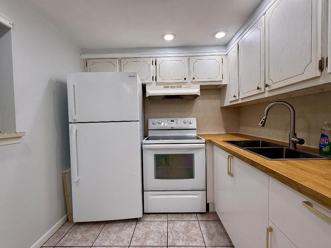 property viewer photo 3
