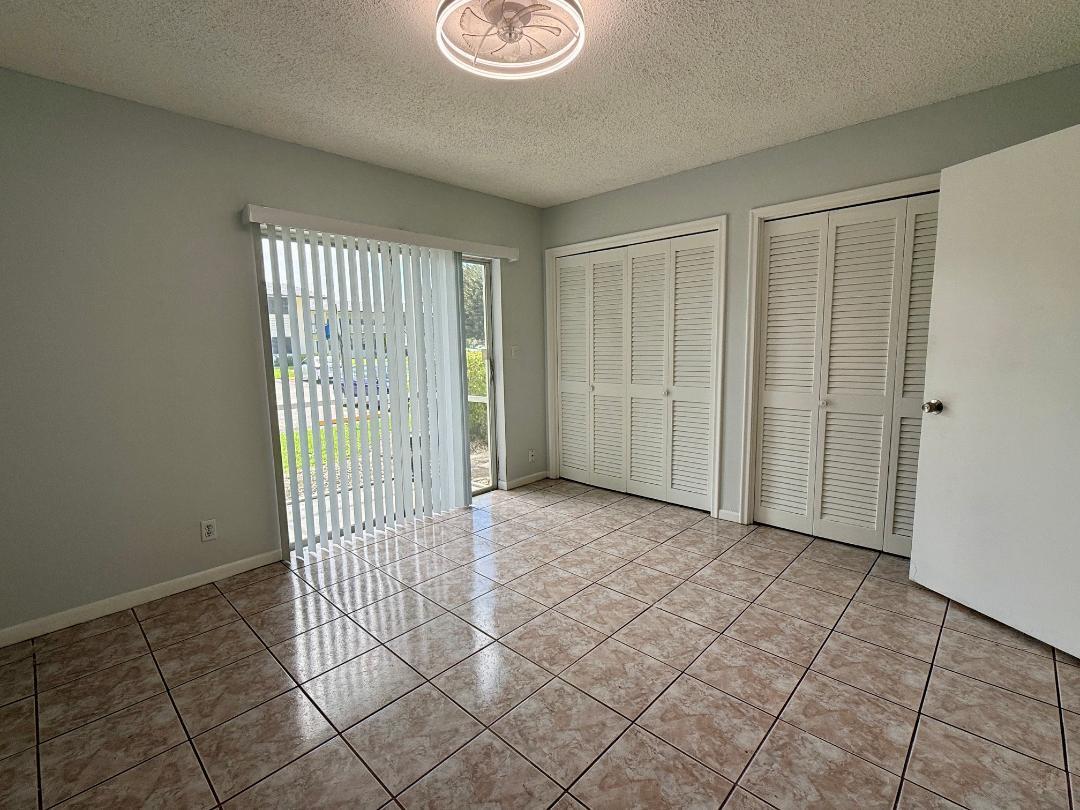 property viewer photo 5
