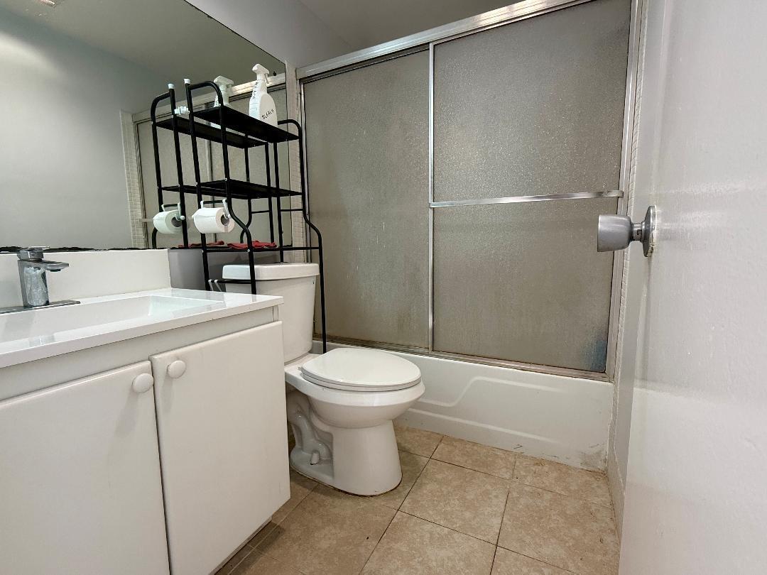 property viewer photo 6
