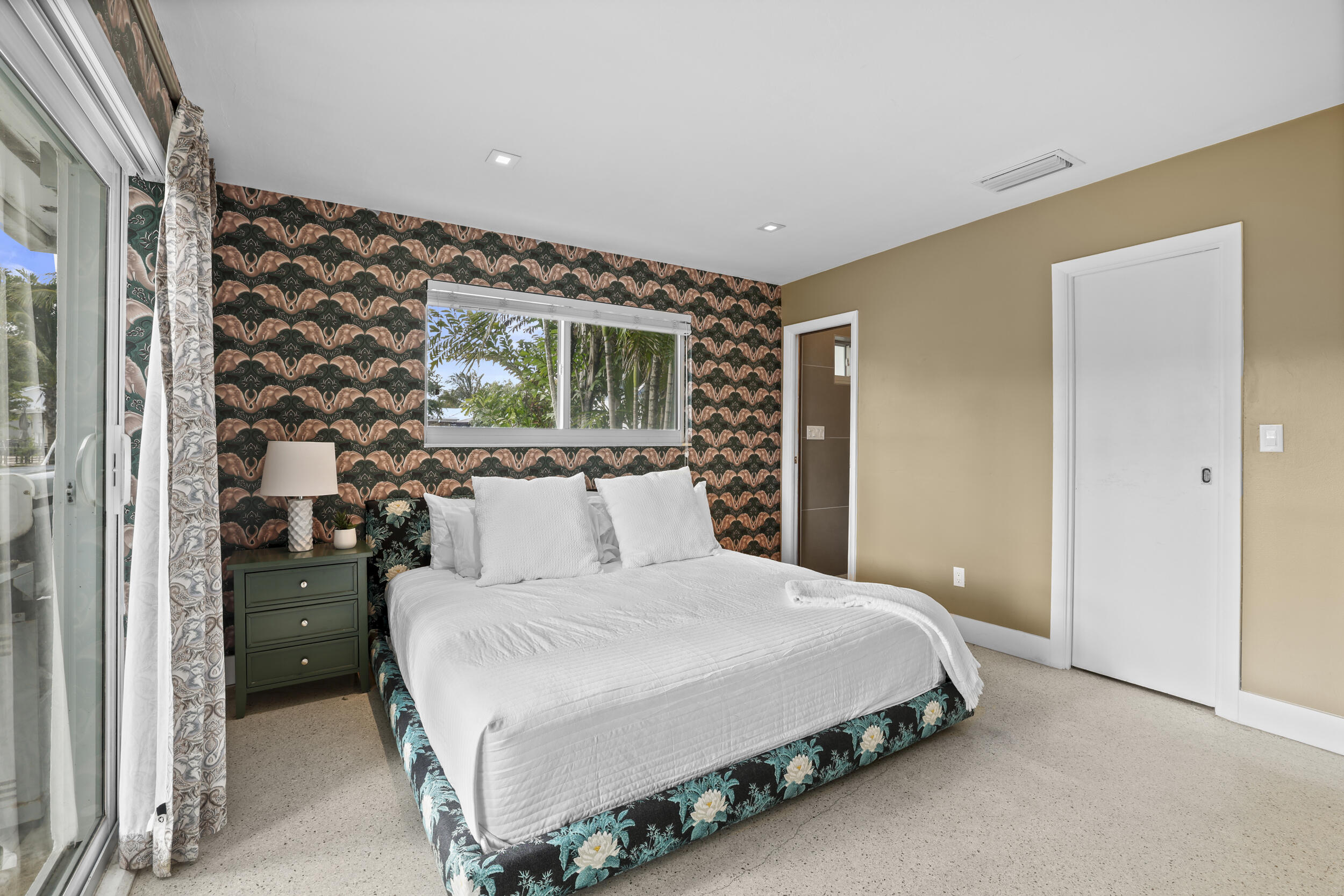 main property photo 52