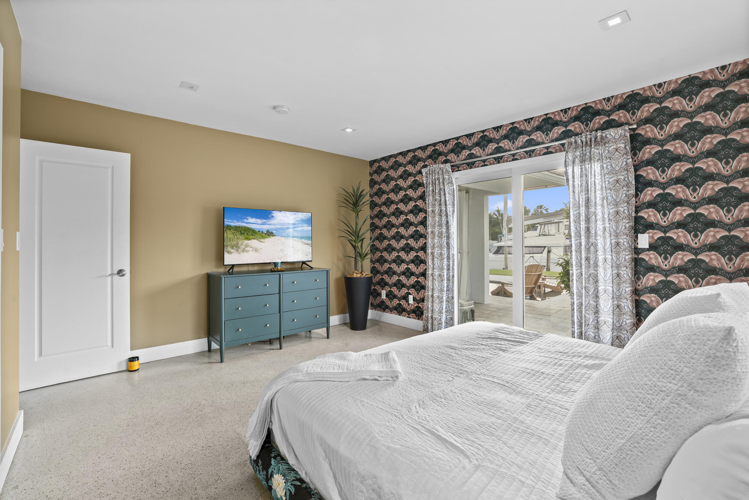 main property photo 53