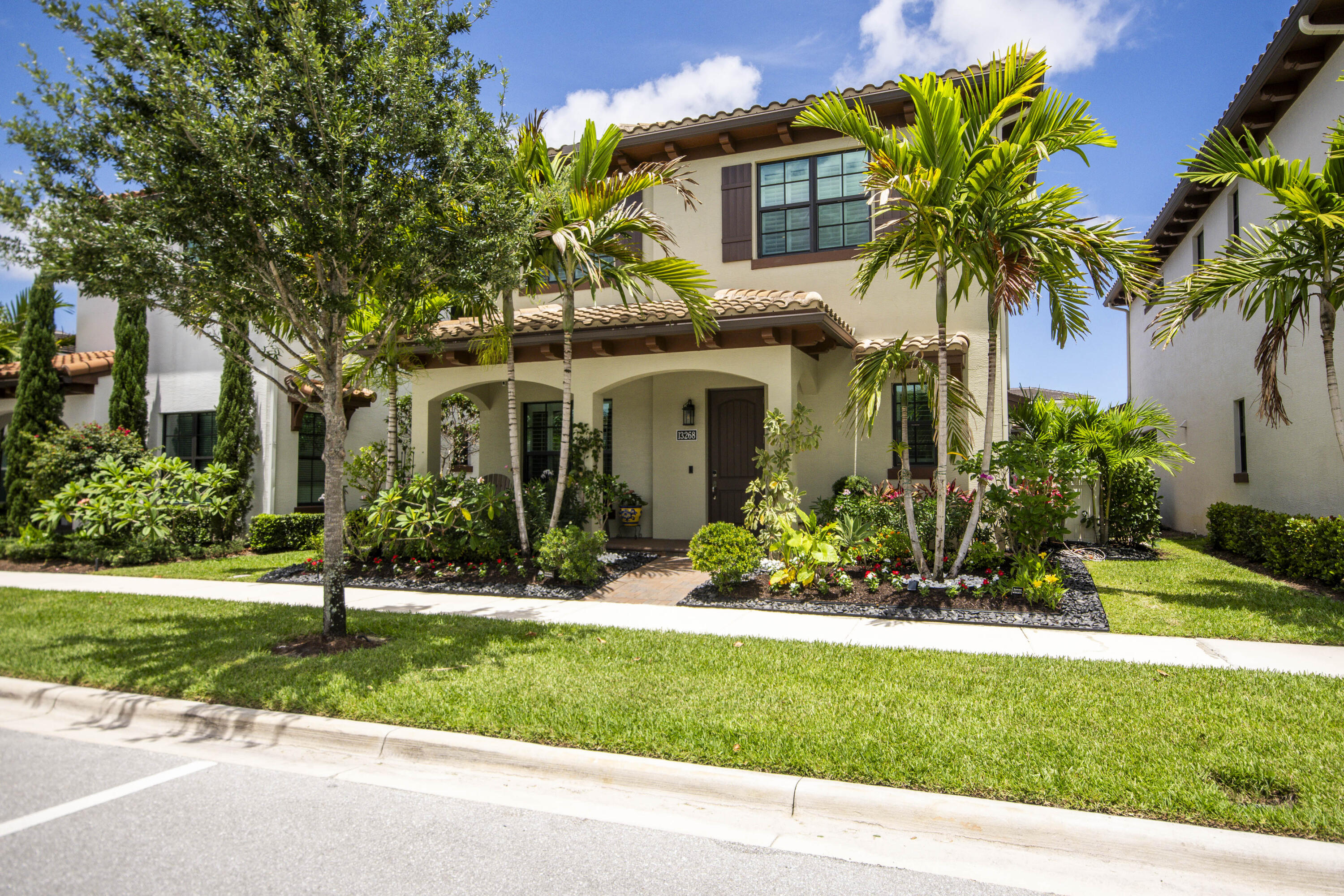 main property photo 50