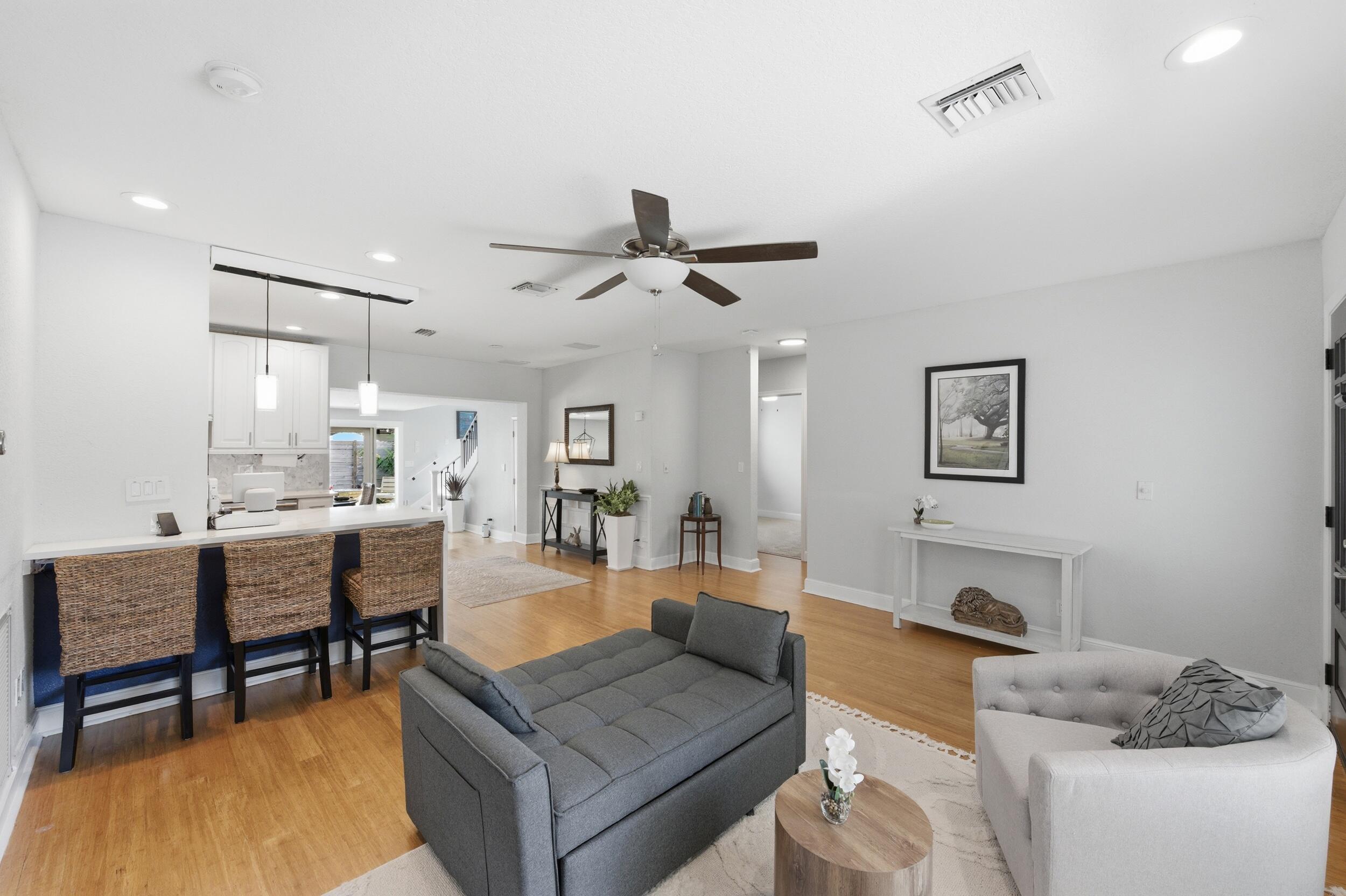 property viewer photo 6