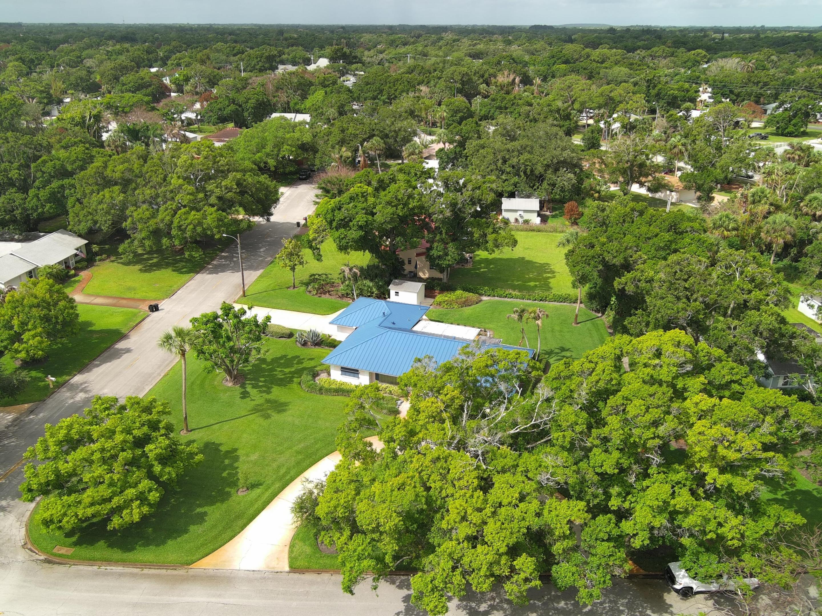 main property photo 37