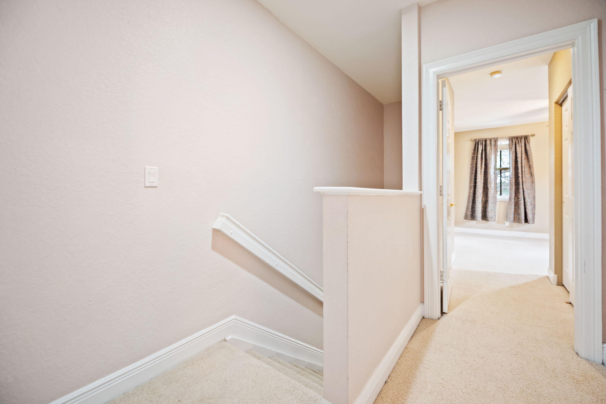 property viewer photo 14