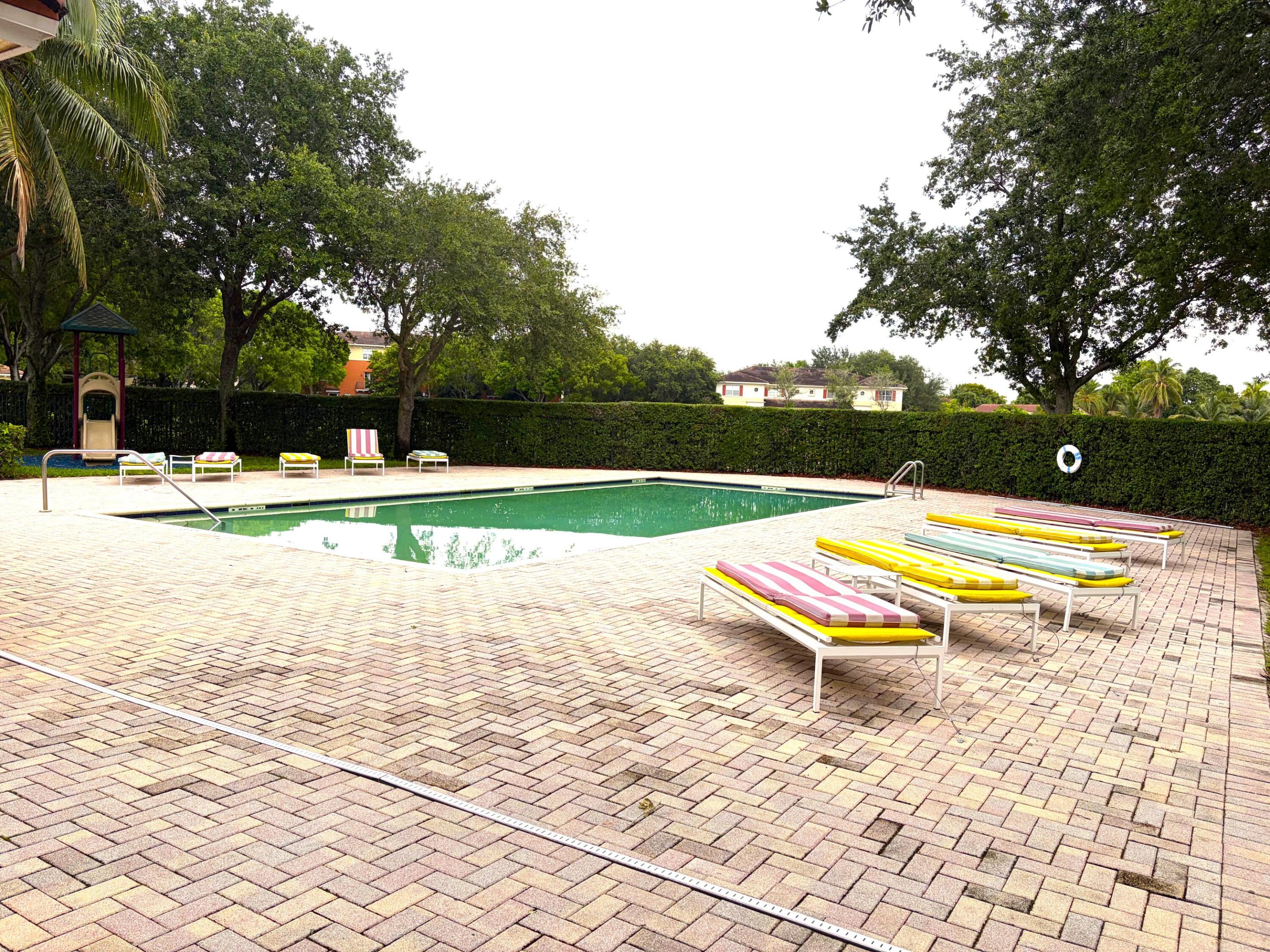 property viewer photo 28