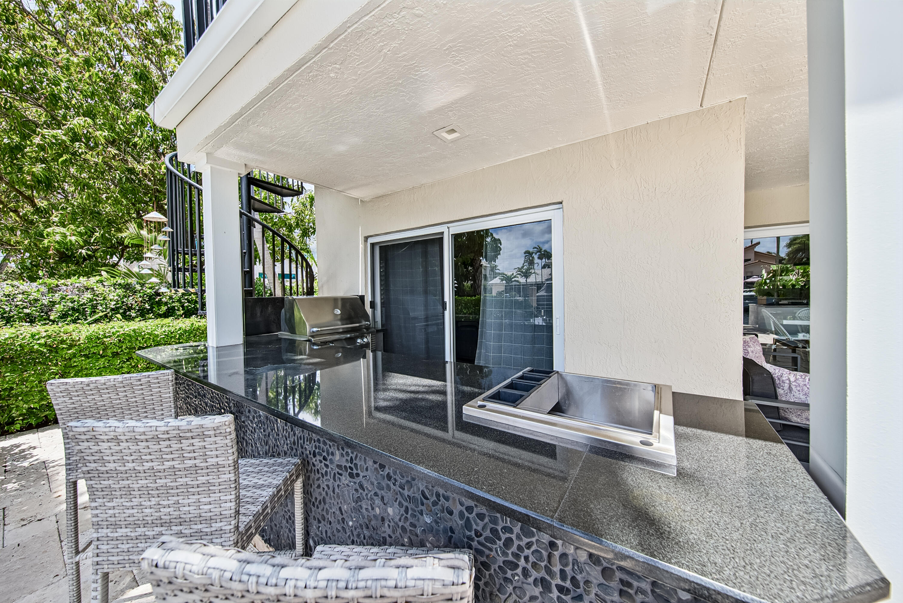 main property photo 99
