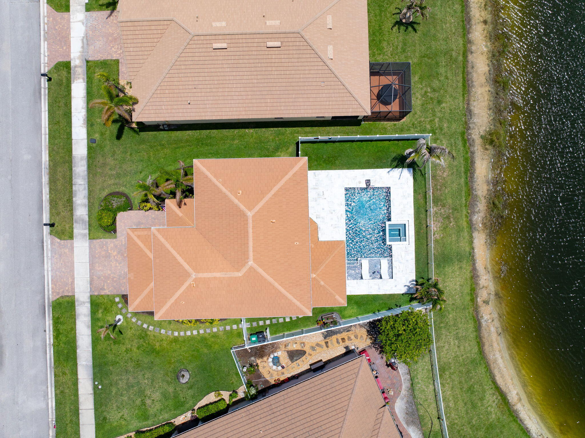 main property photo 48