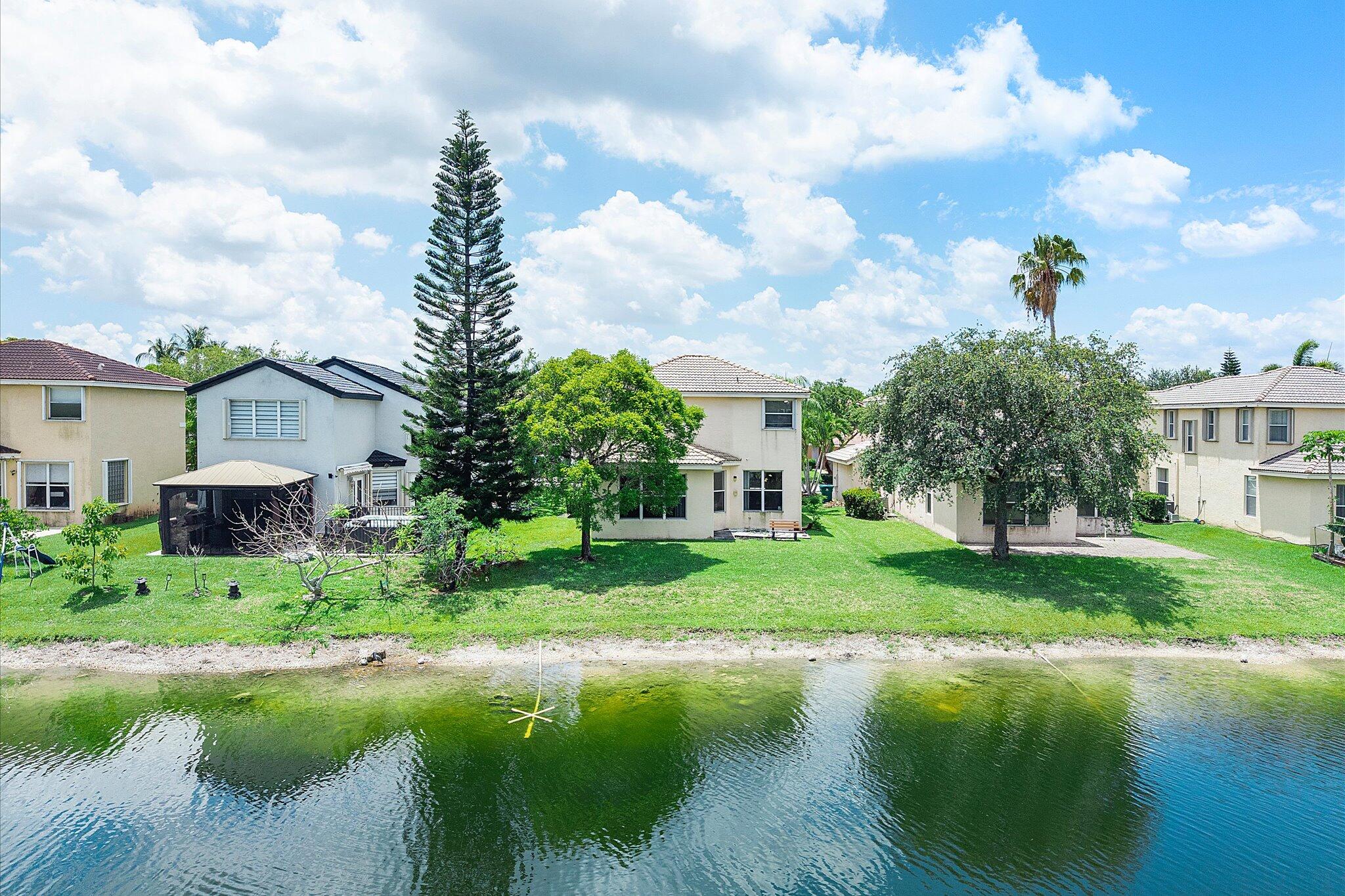 main property photo 37