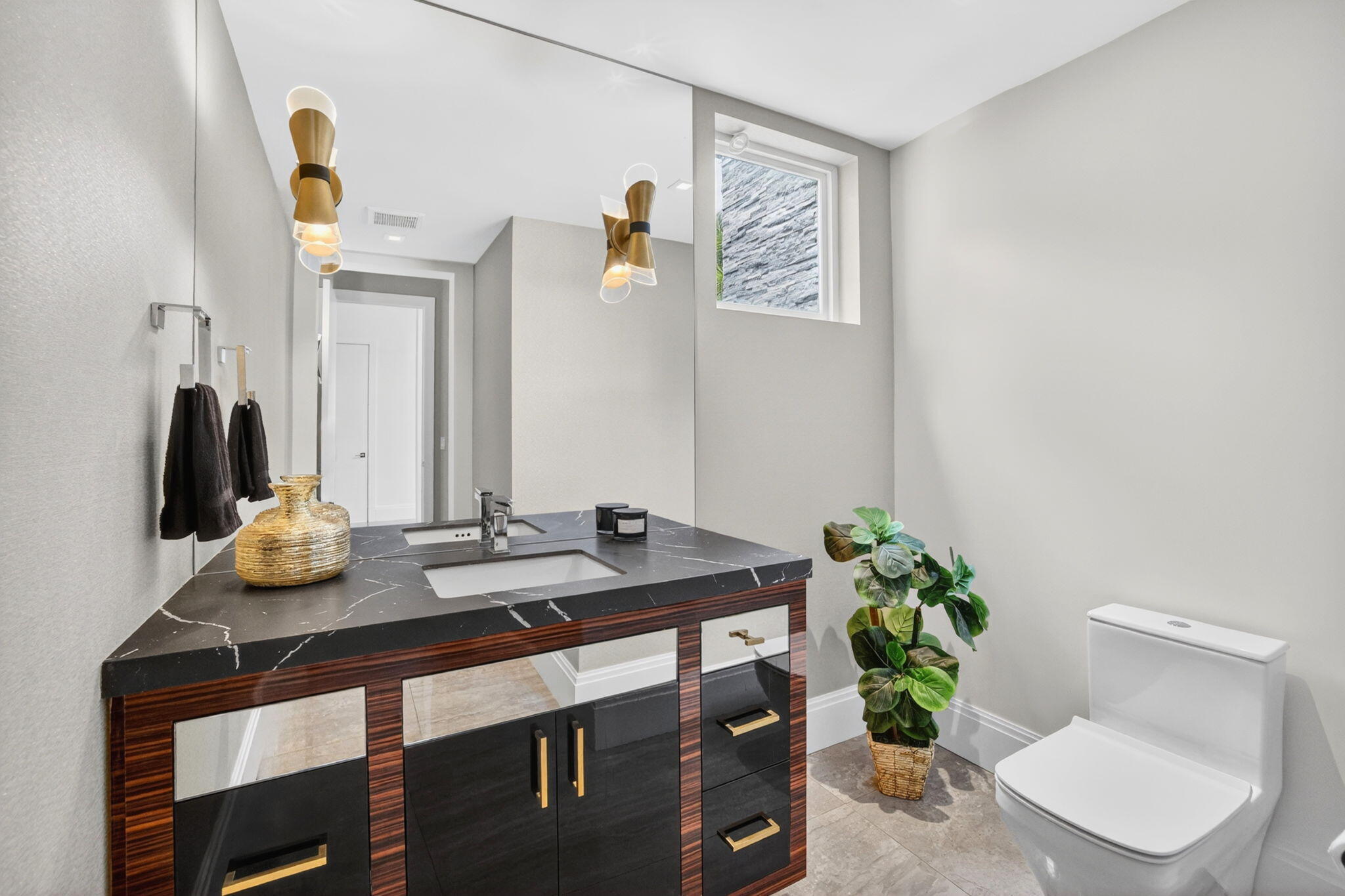 main property photo 66