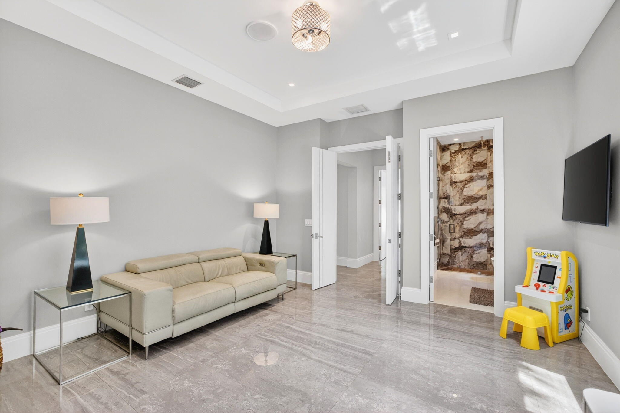 main property photo 68