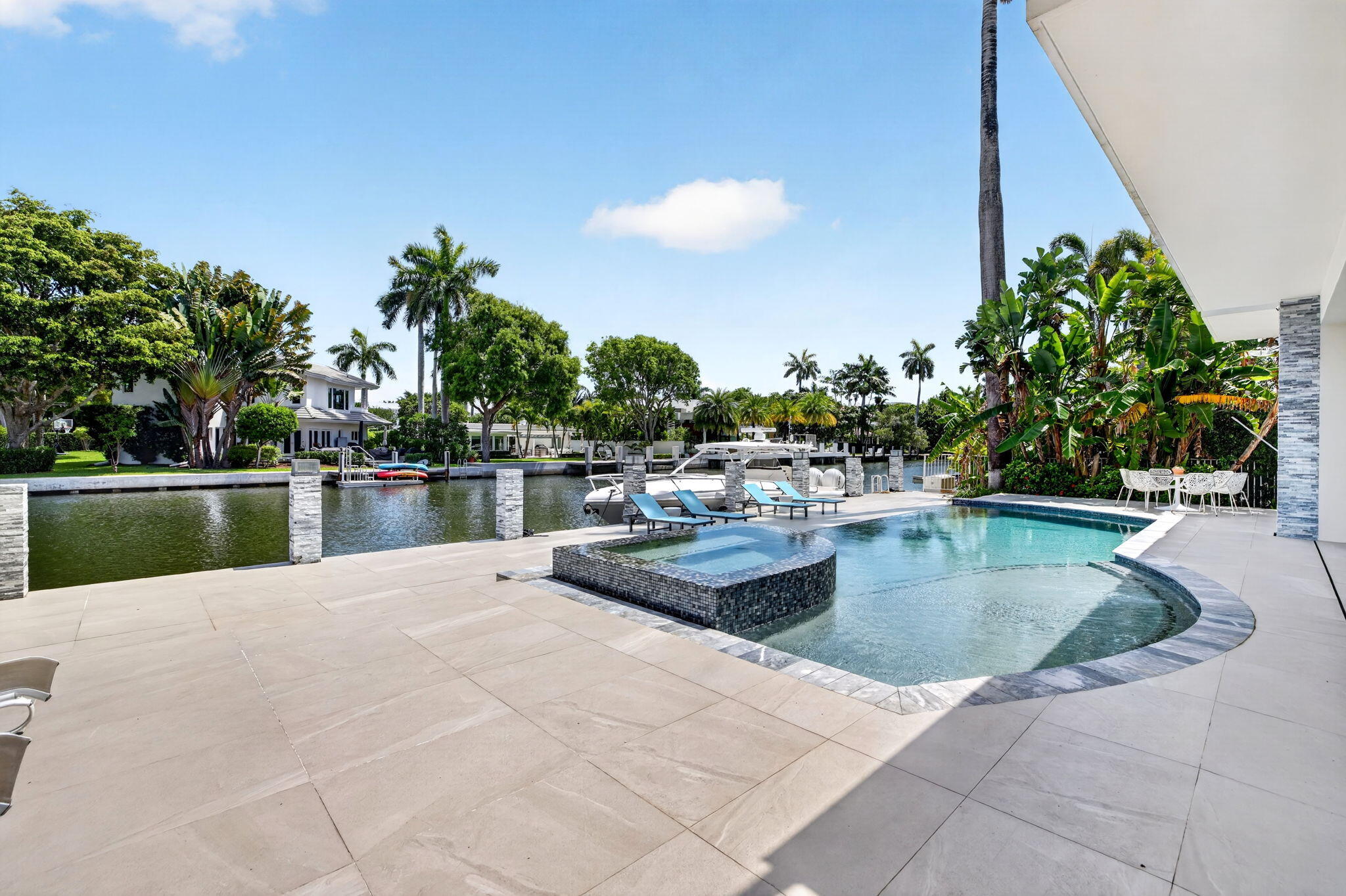 main property photo 82