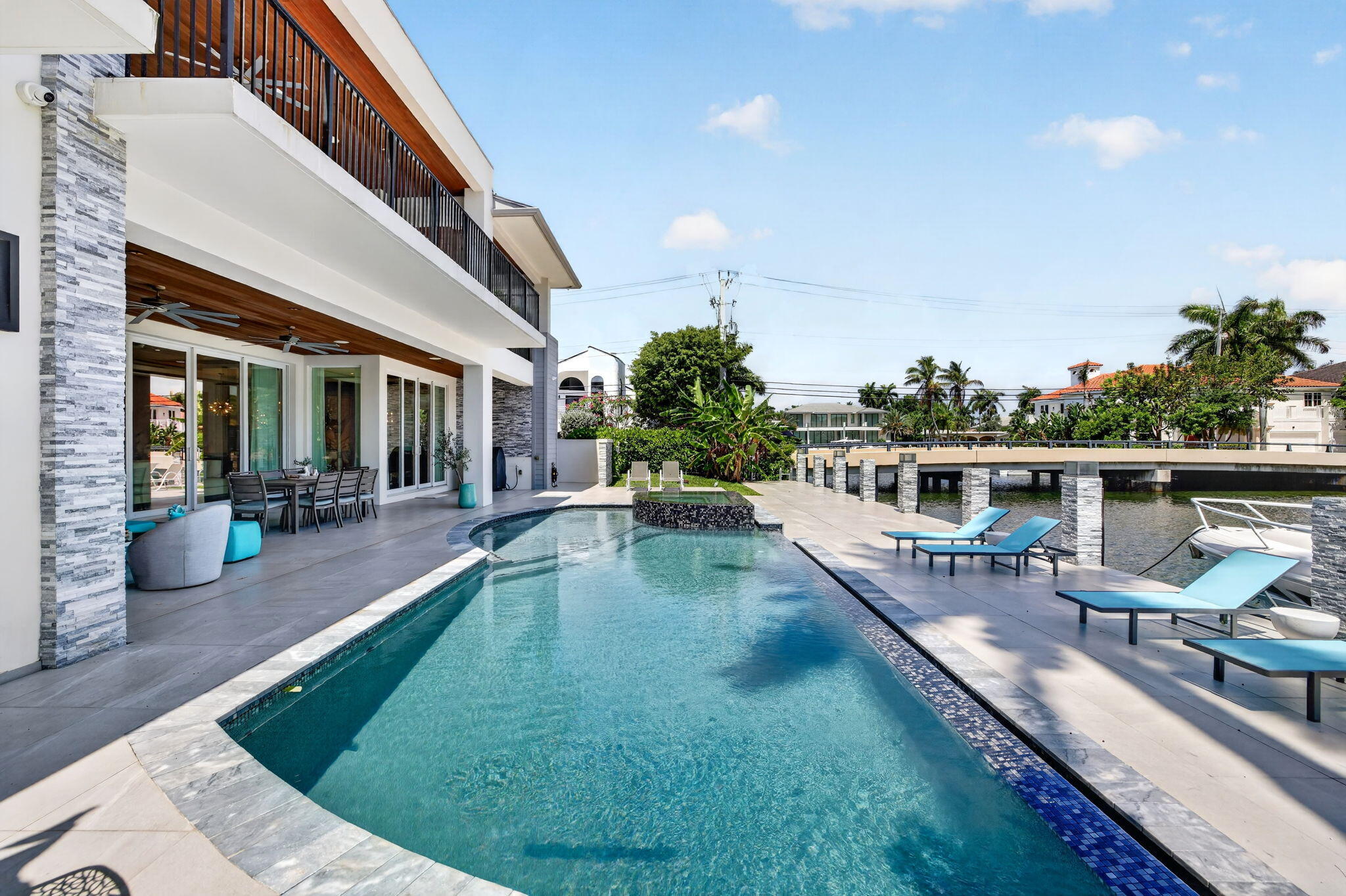 main property photo 89