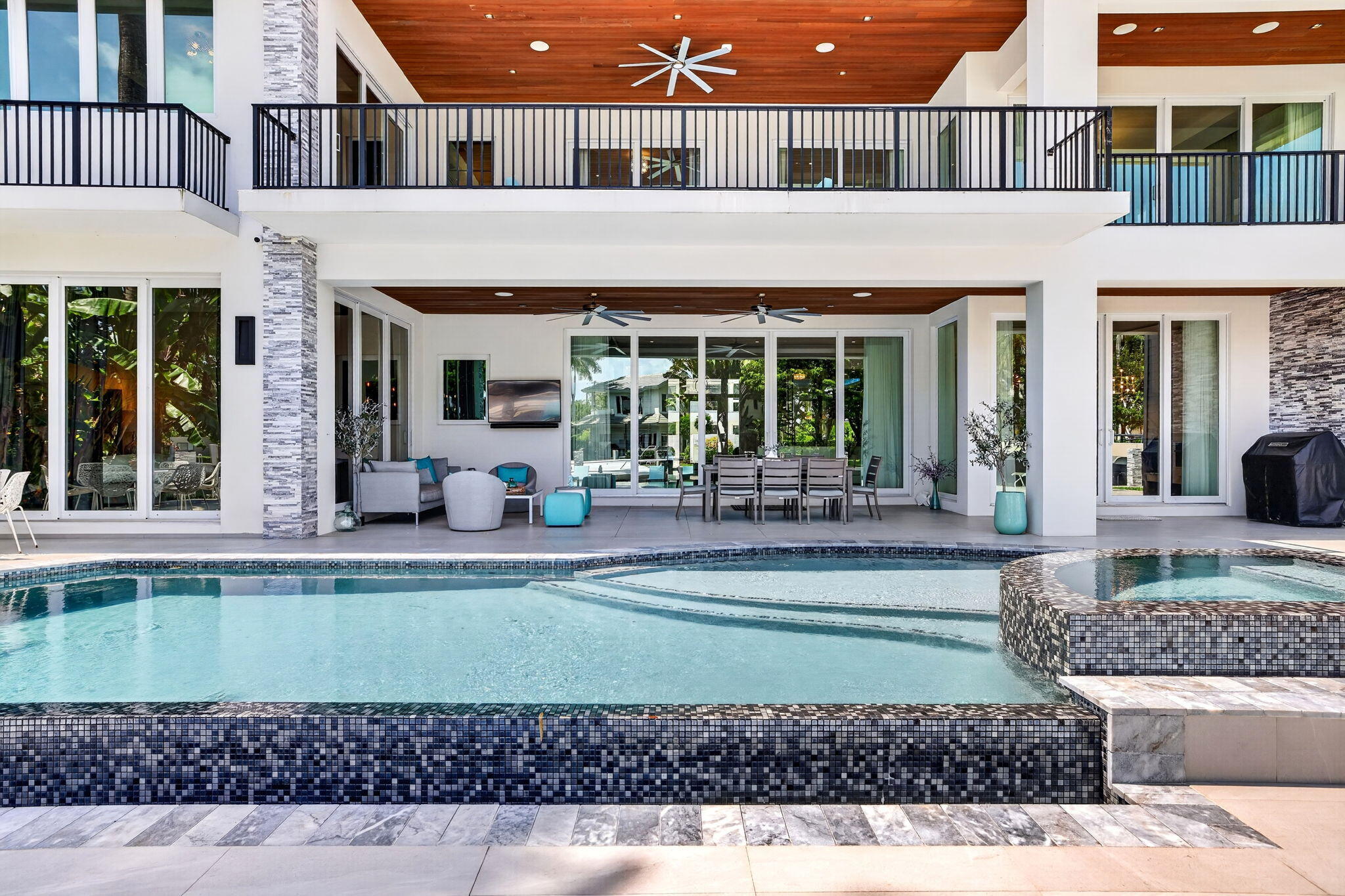 main property photo 92