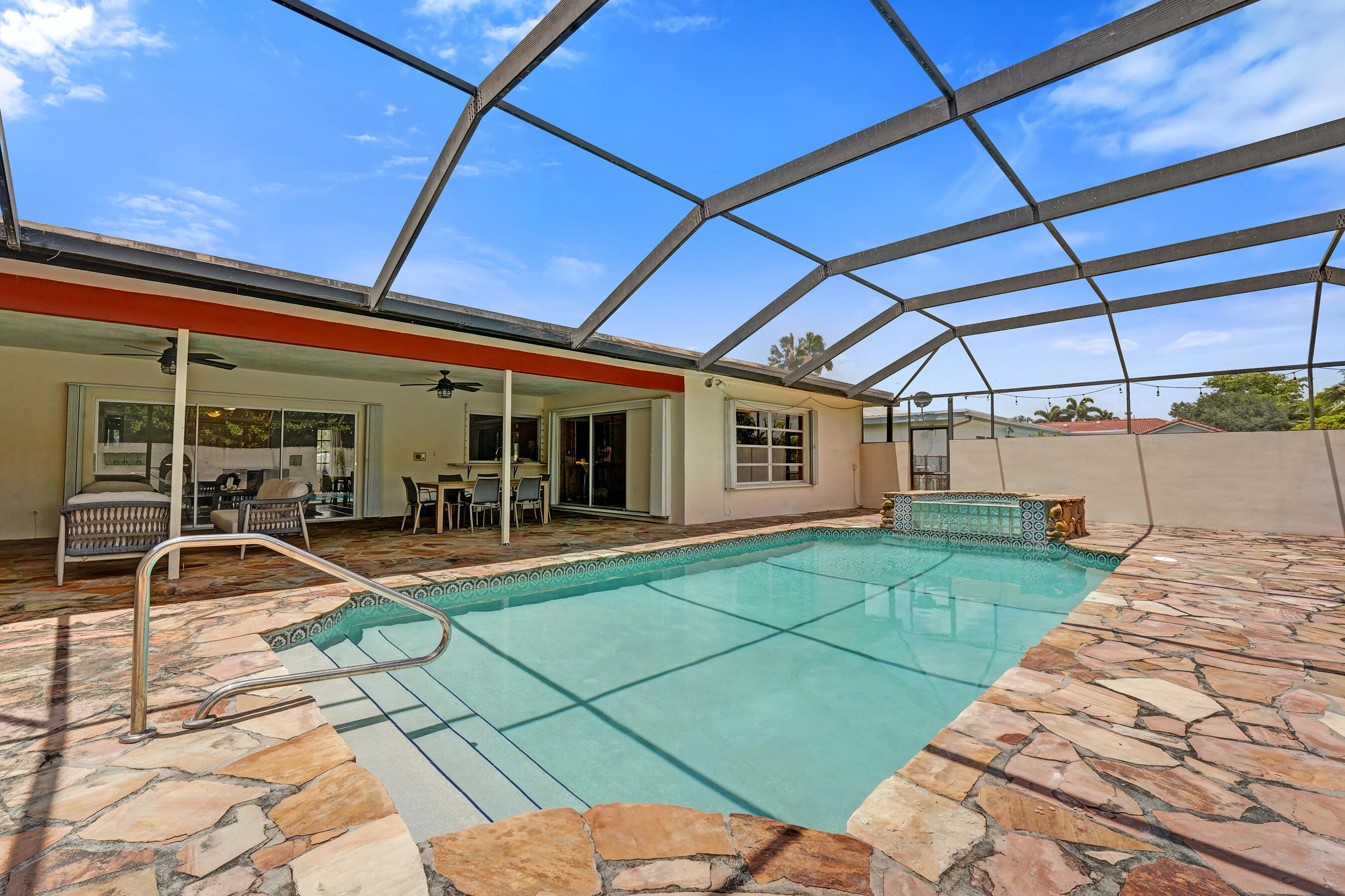 main property photo 60