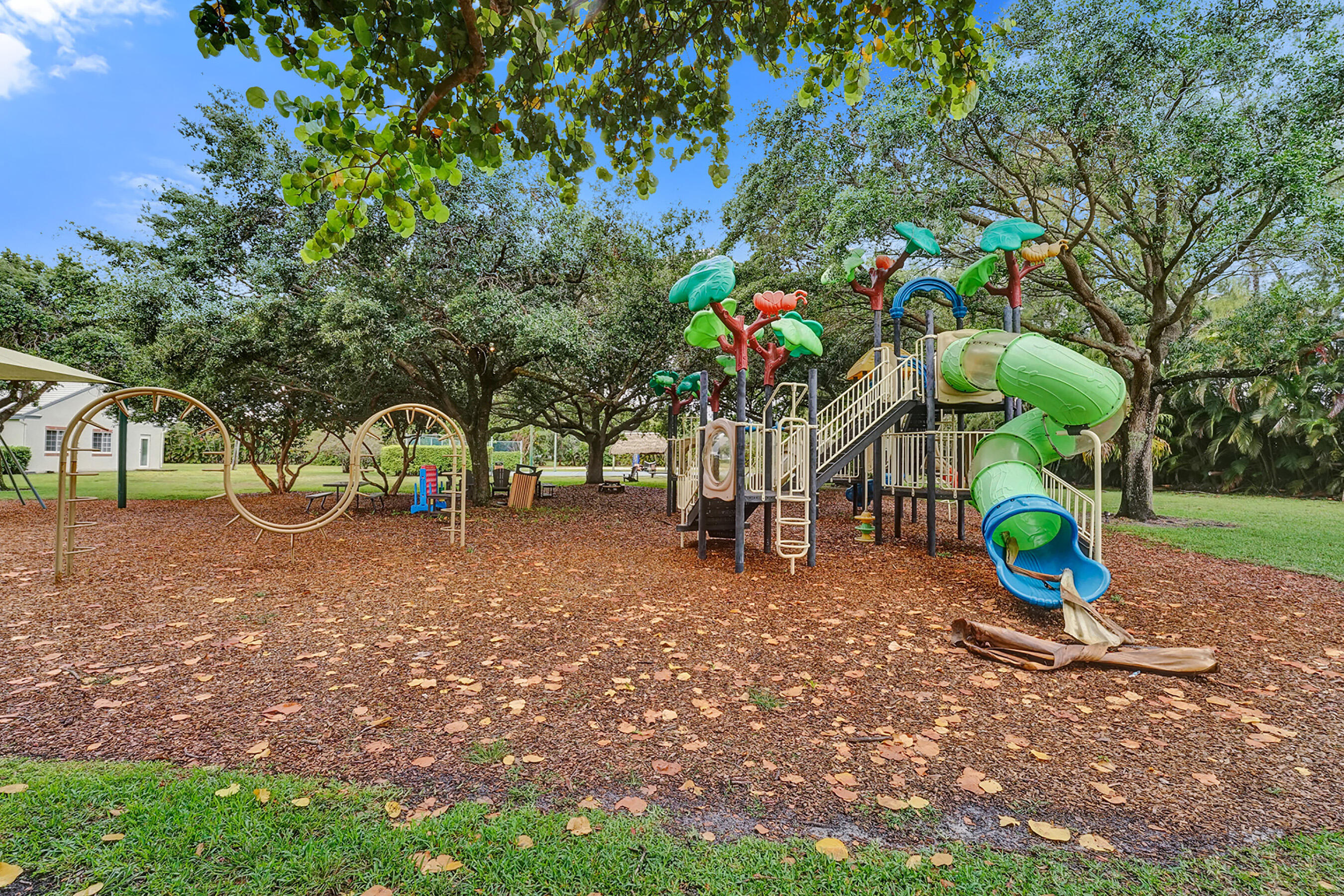 main property photo 80