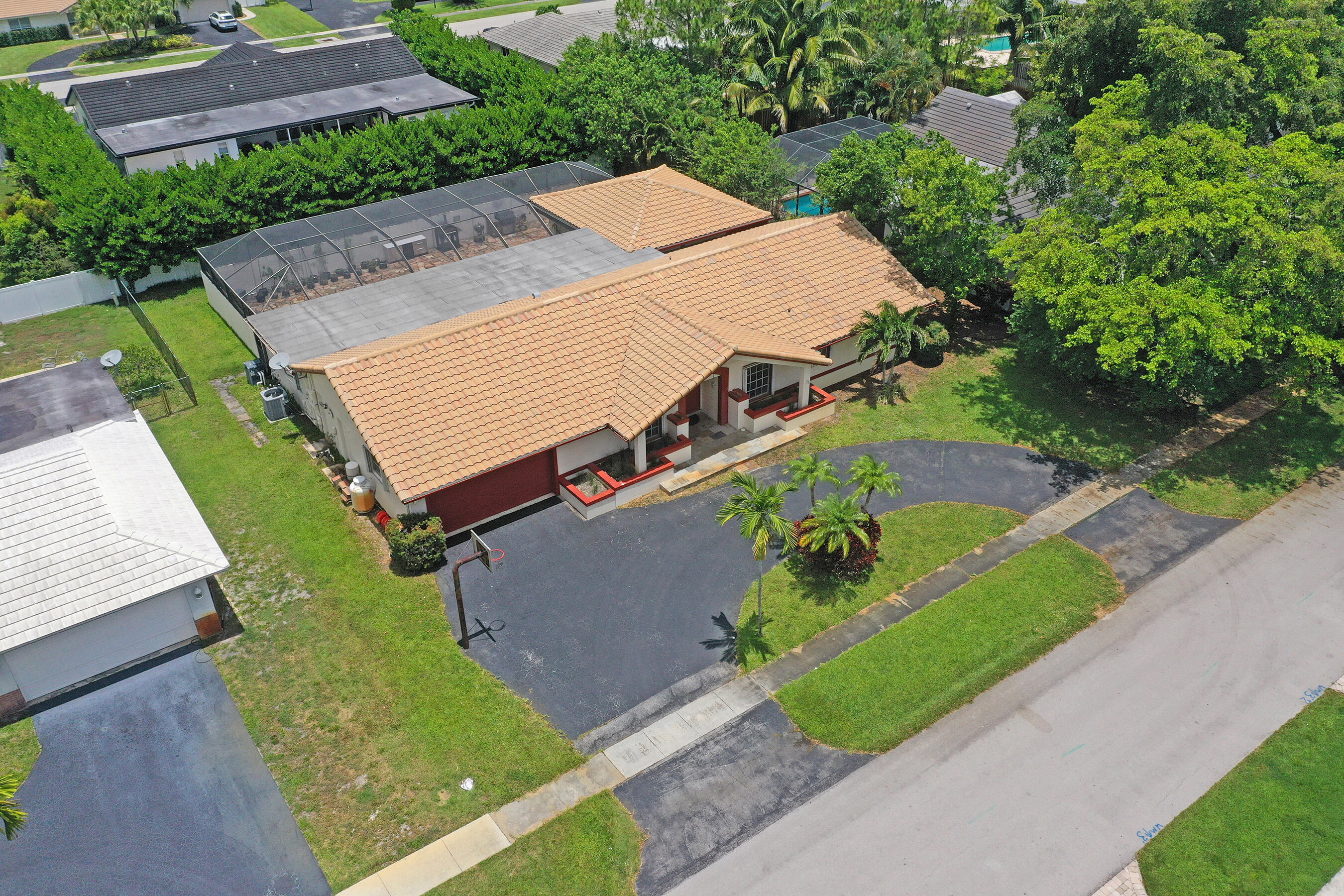 main property photo 88
