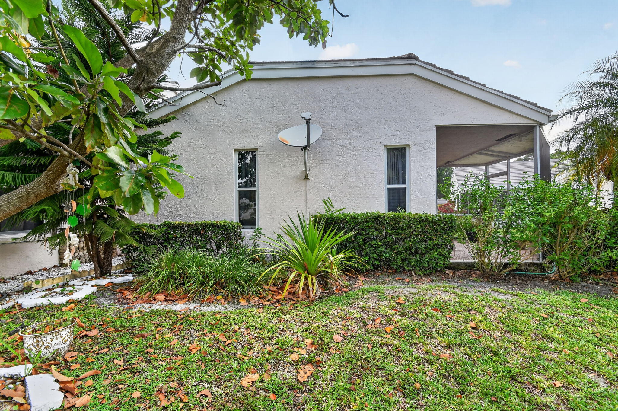 main property photo 45