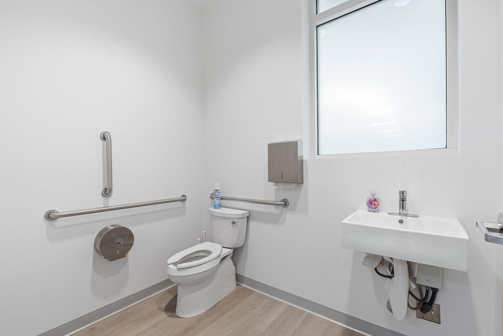 main property photo 9