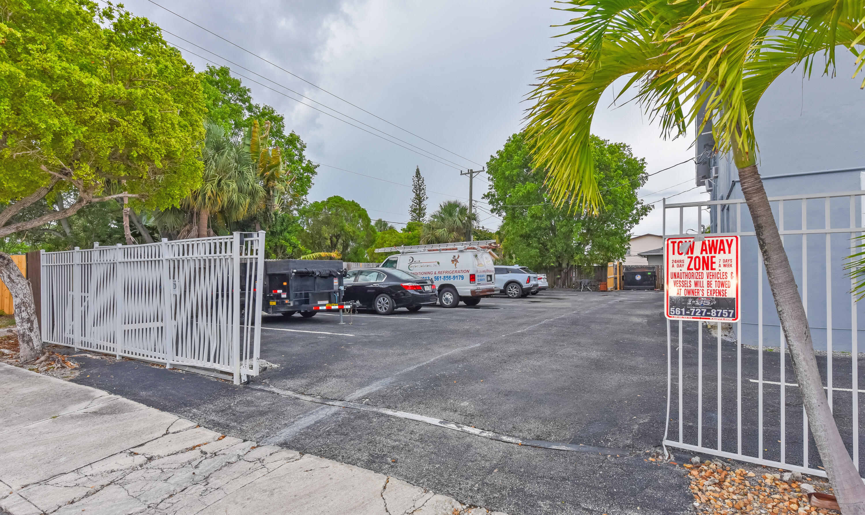 main property photo 13