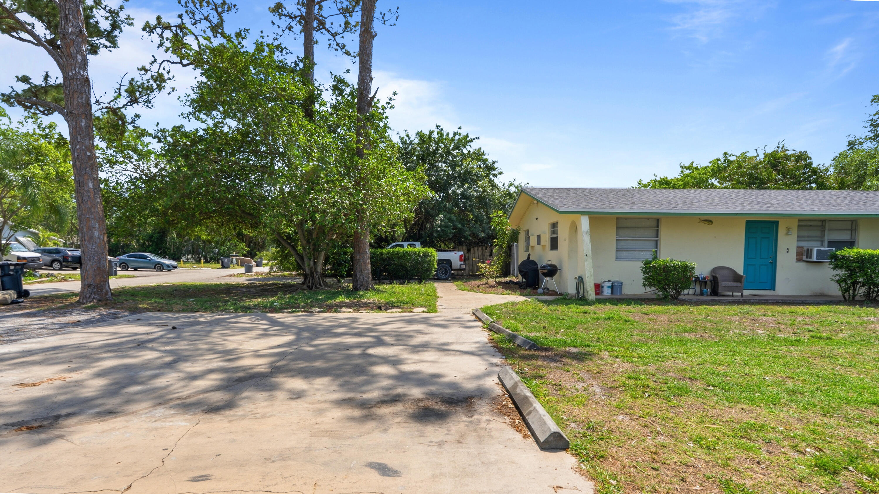 main property photo 27