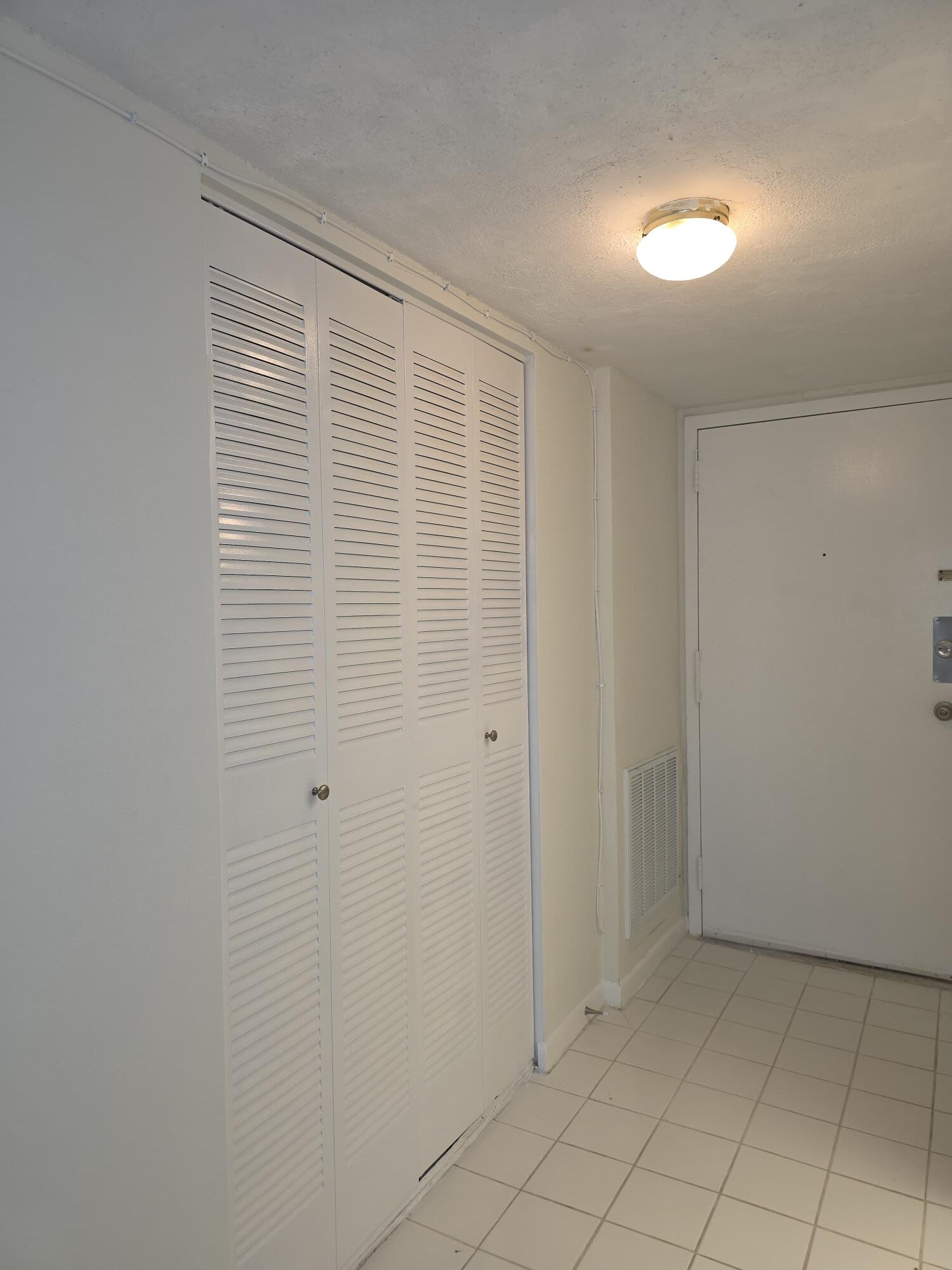 property viewer photo 2