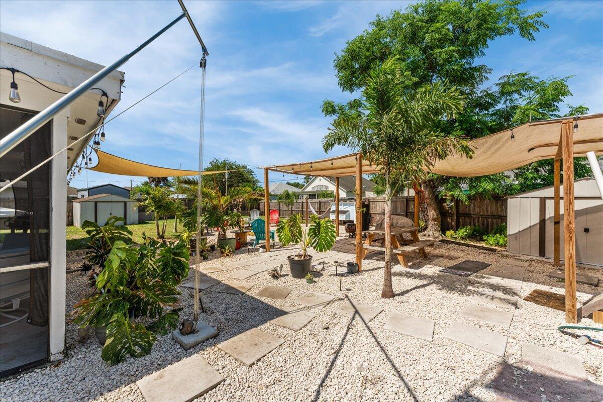 main property photo 47