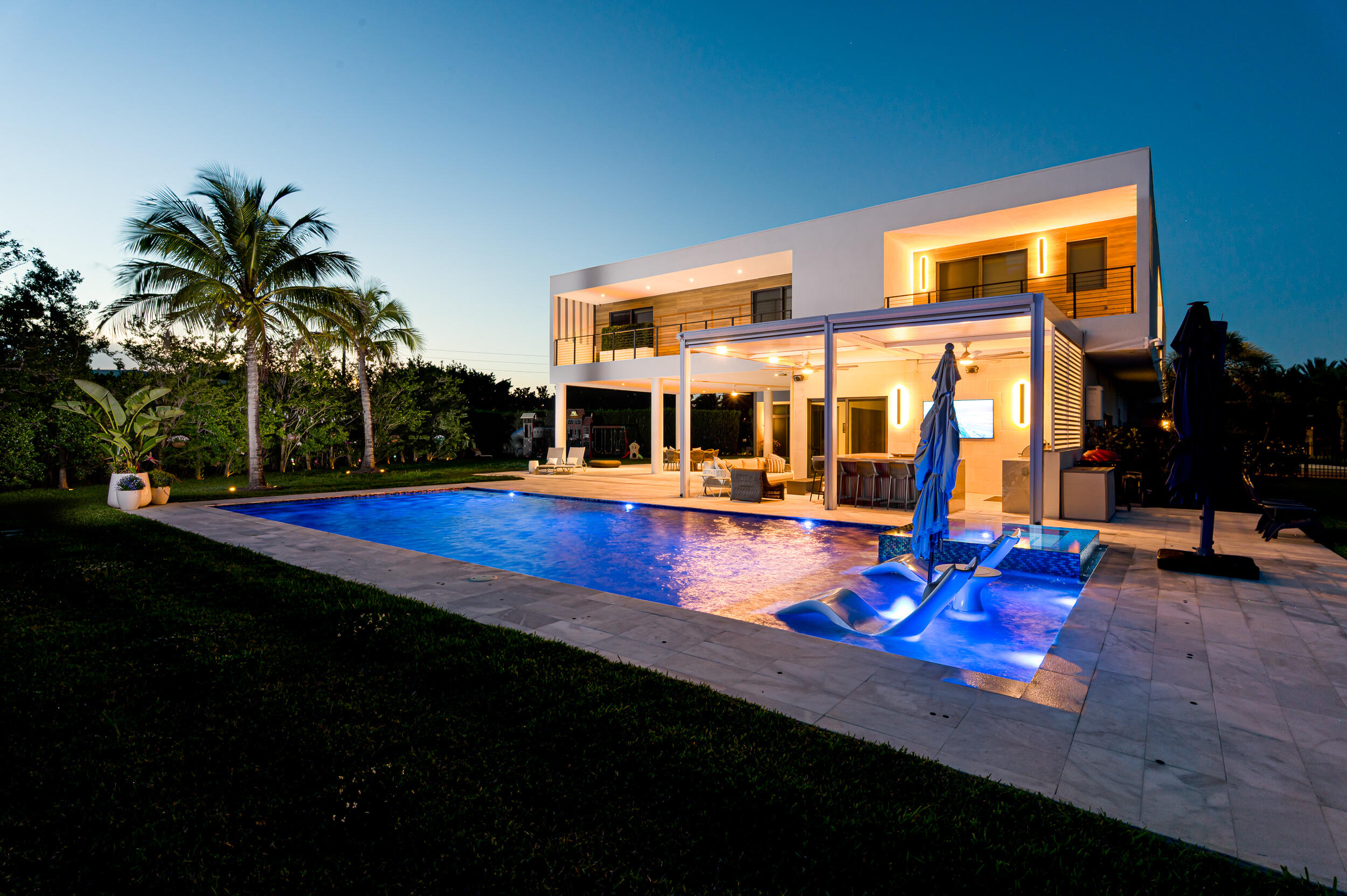 main property photo 75