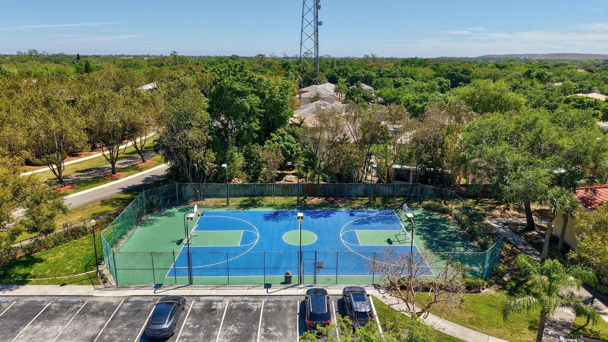 main property photo 25