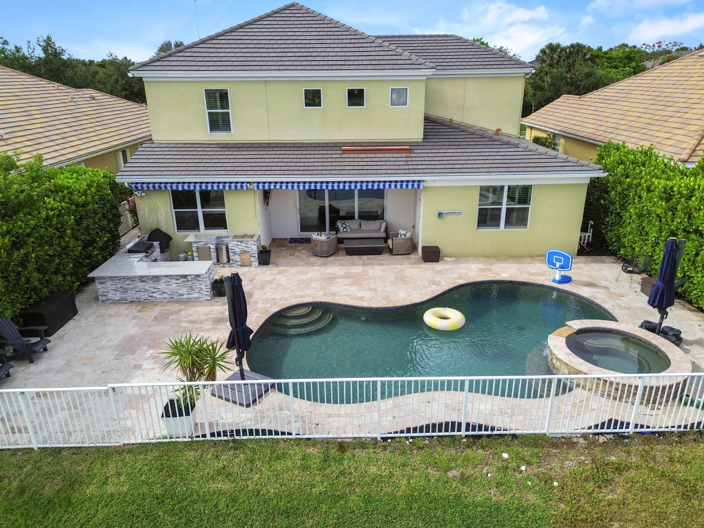 main property photo 50