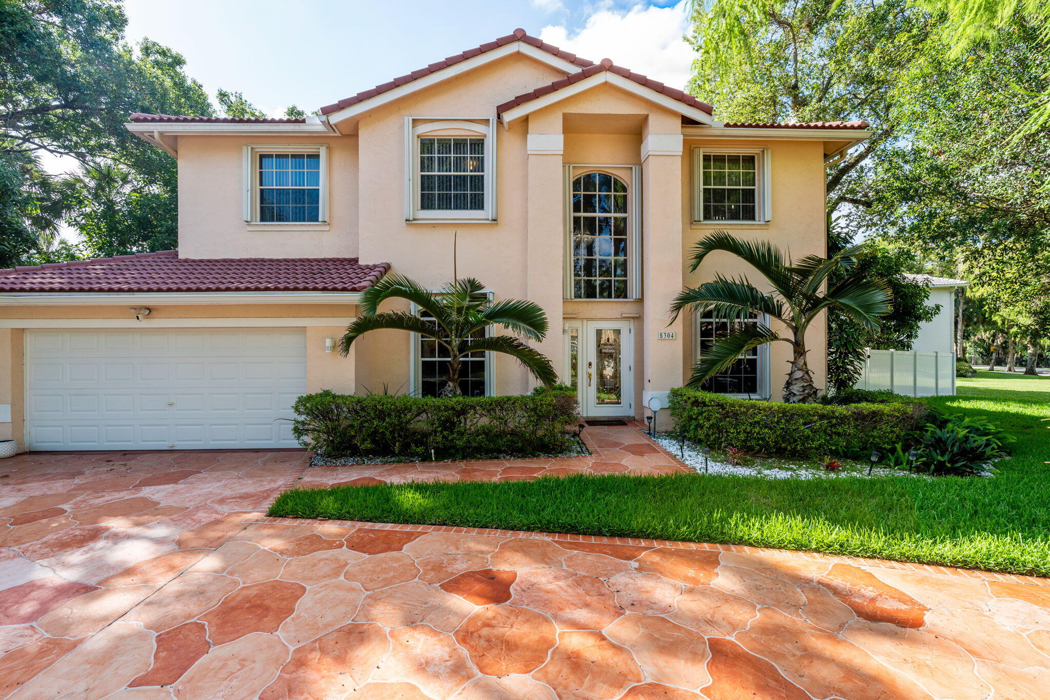 main property photo 47
