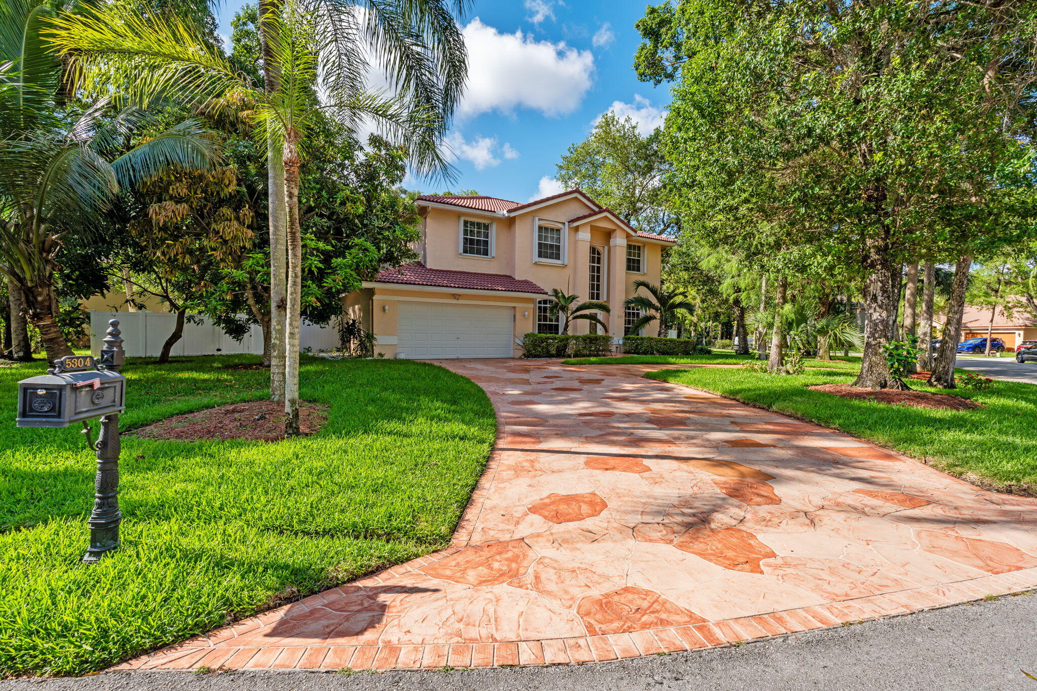 main property photo 48