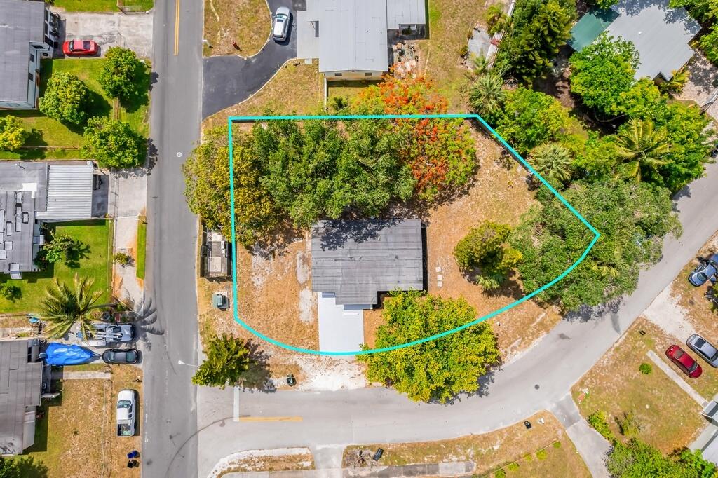 main property photo 34