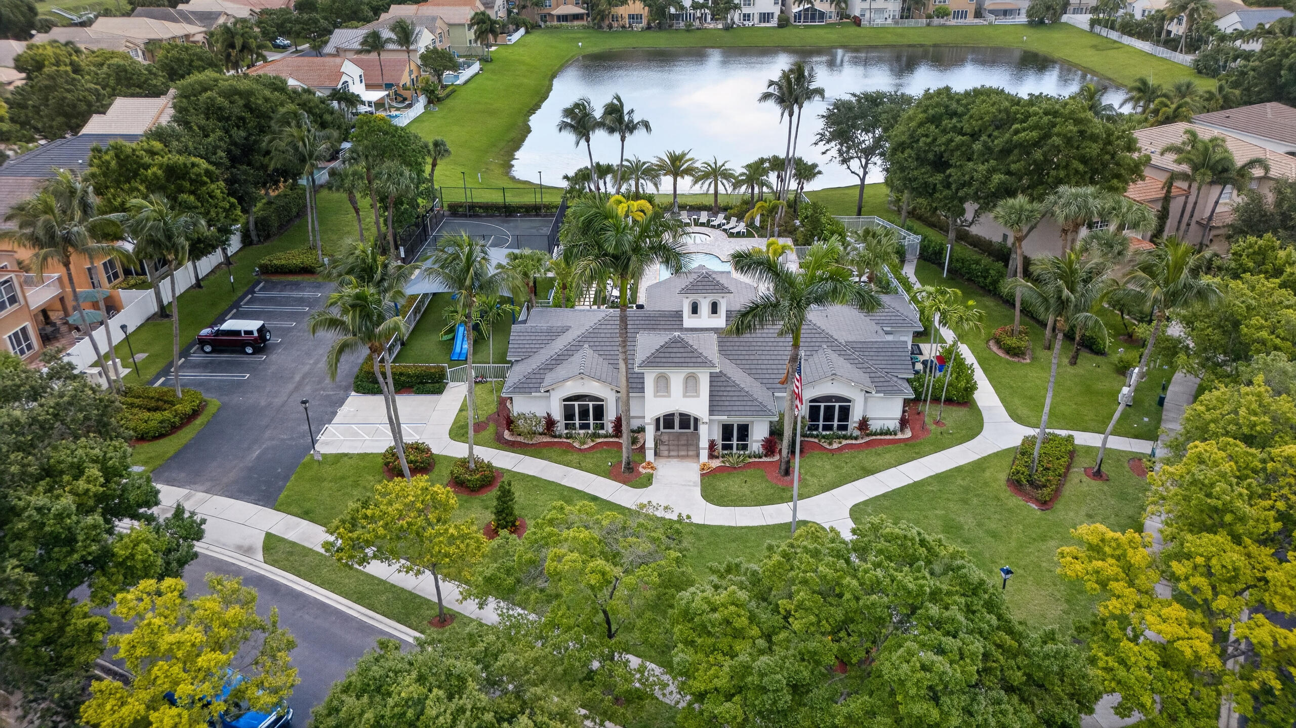 main property photo 50