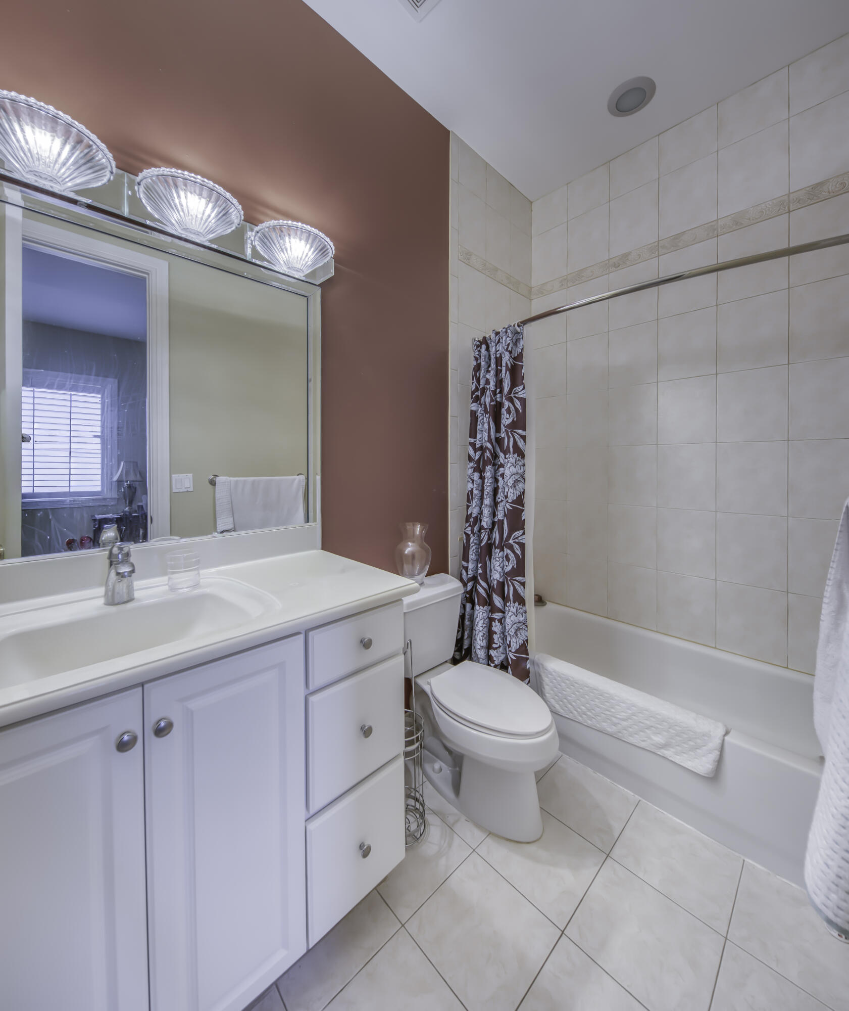 main property photo 65
